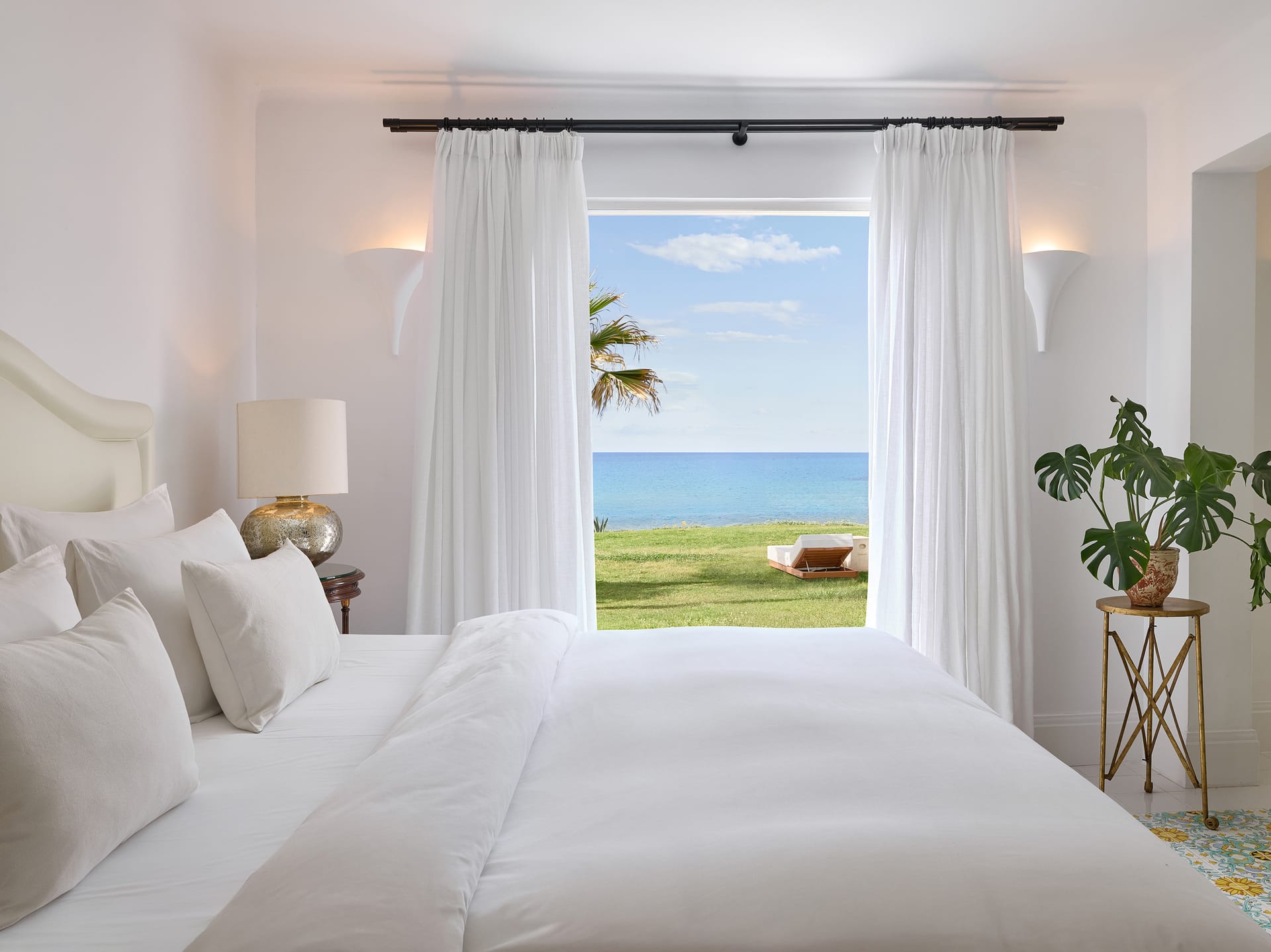 4 Bedroom Beach Villa Seafront