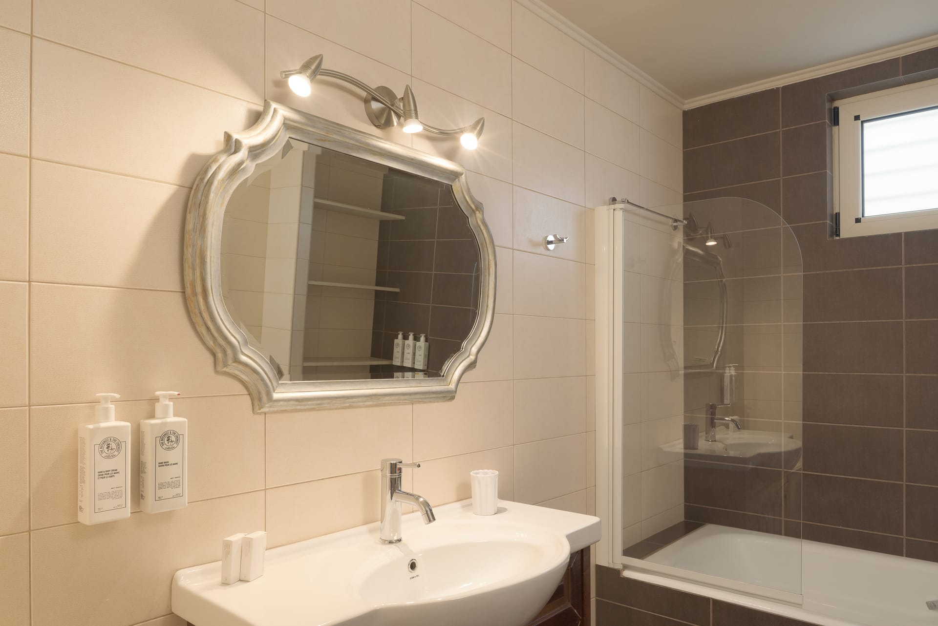 Nere Suites - NRHDR - 4