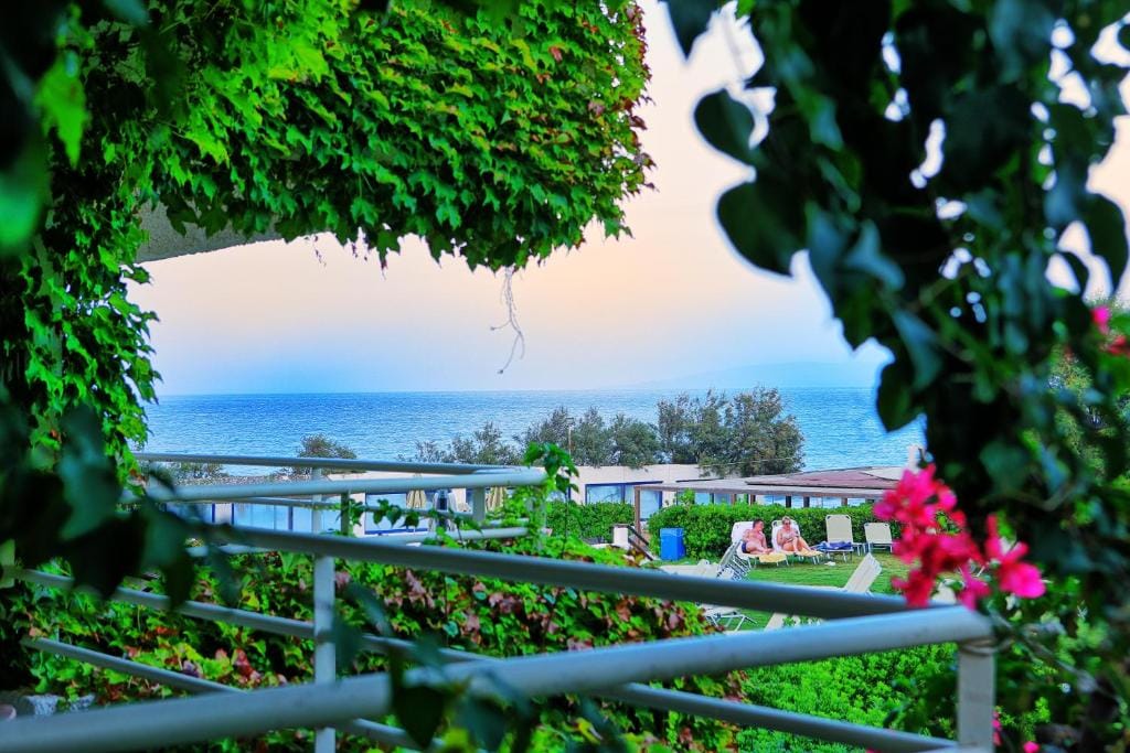 Apollonia Beach Resort & Spa - BUNSSV - 3