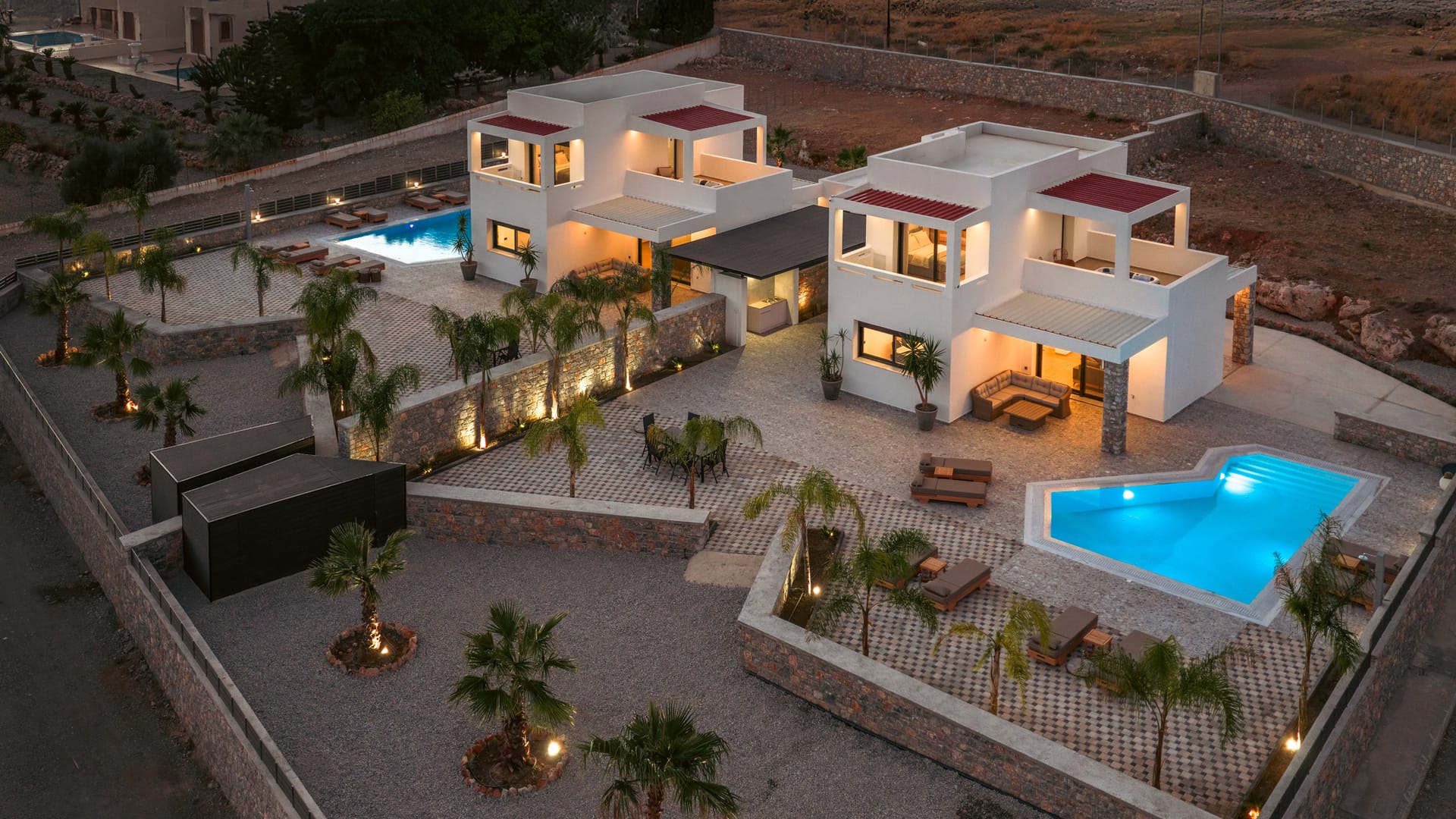 Amani Retreat | 8 Bedrooms / 2 Pools
