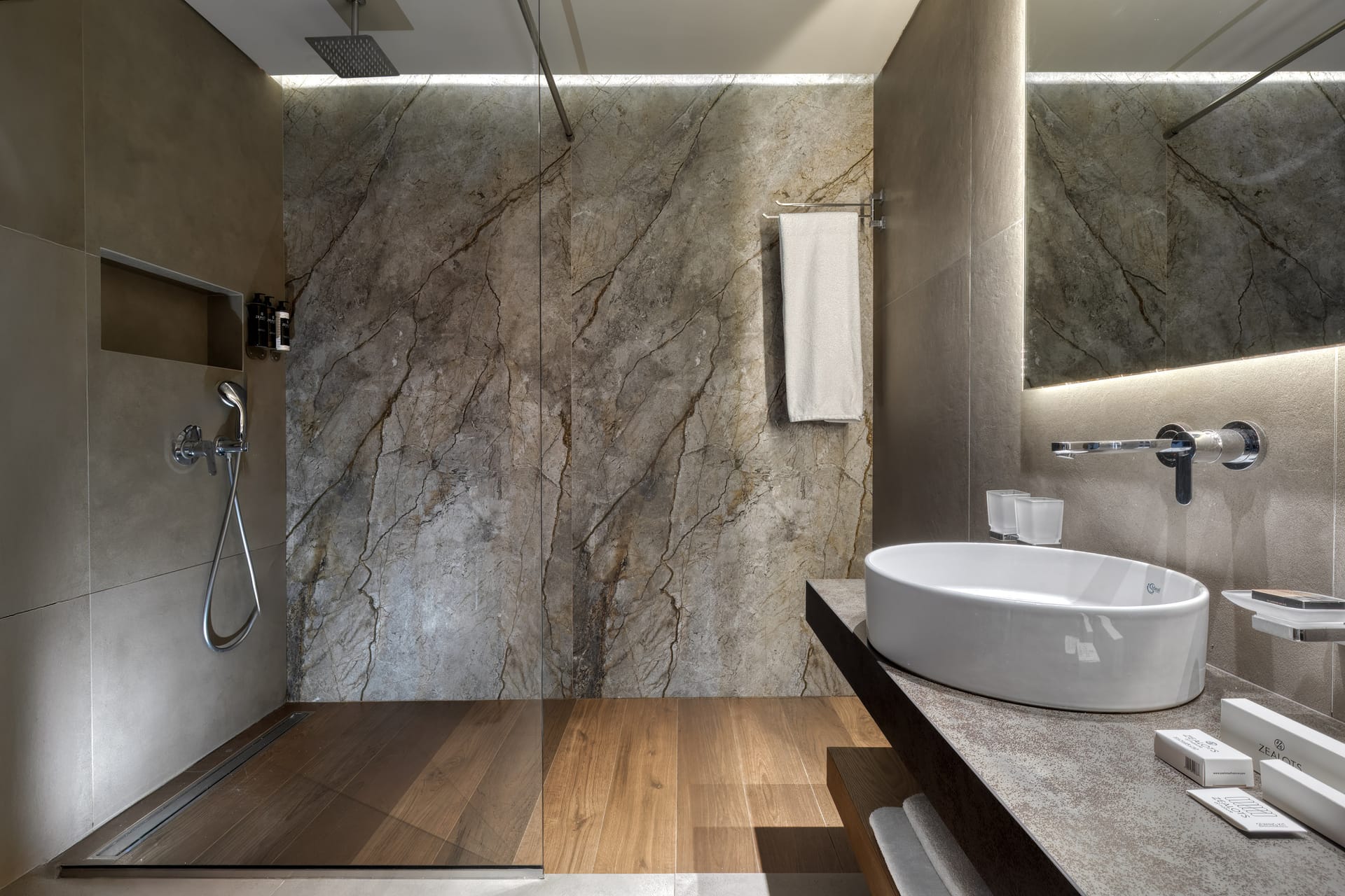 Castello Infinity Suites - AQUASV - 2
