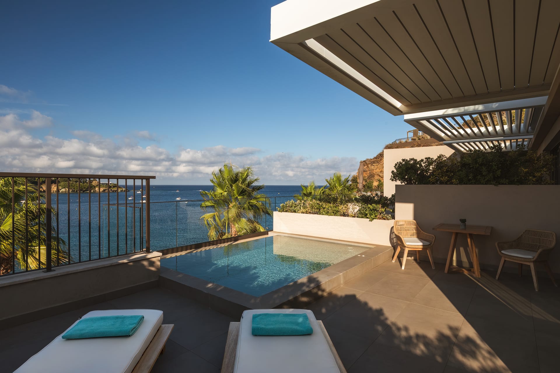 Amber Suite Sea View with Plunge Pool