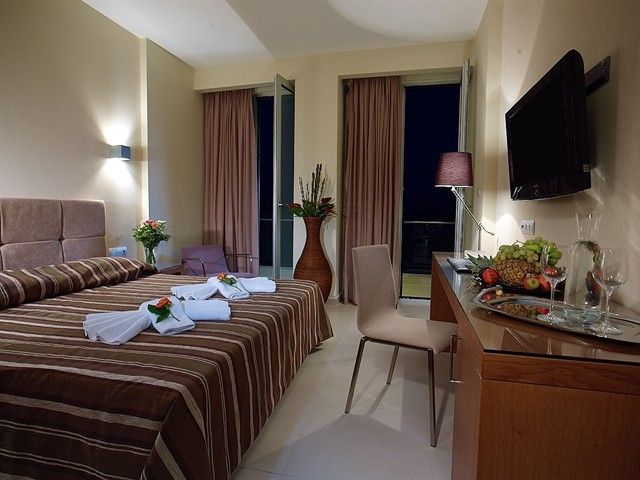Twin Room with Sea View