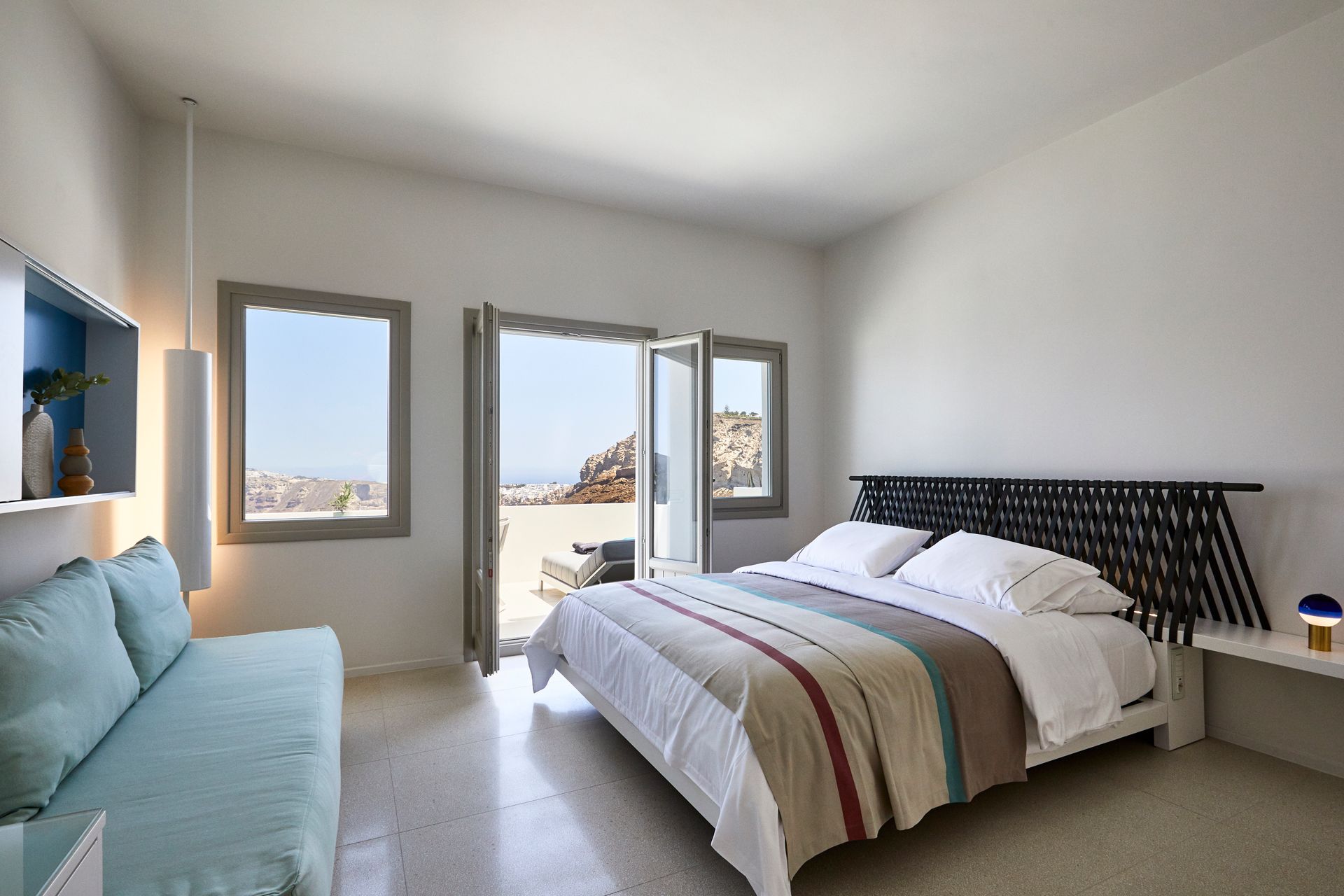 Alti Suites Santorini - ROUBIS - 3