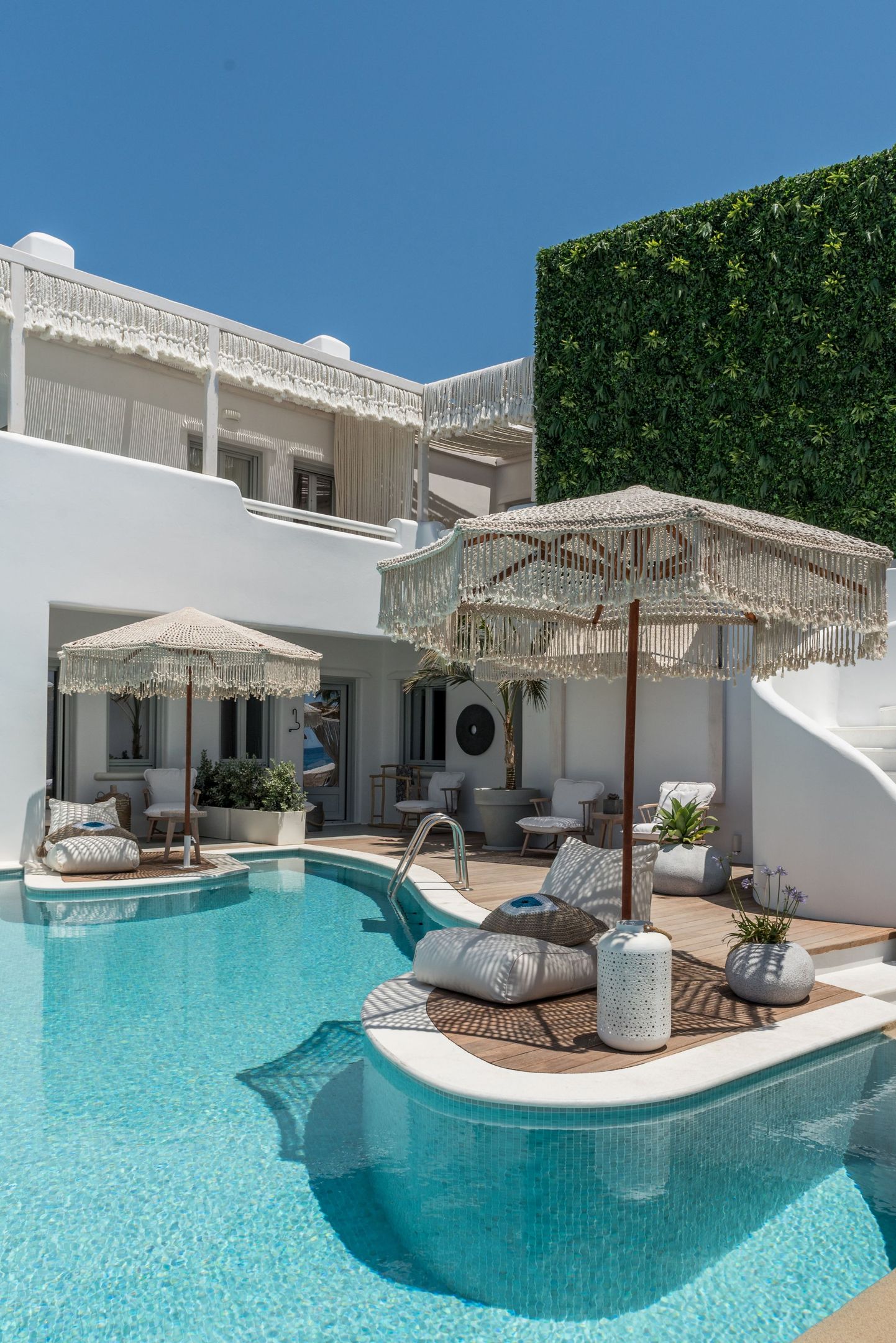 Grand Deluxe Sea View Suite