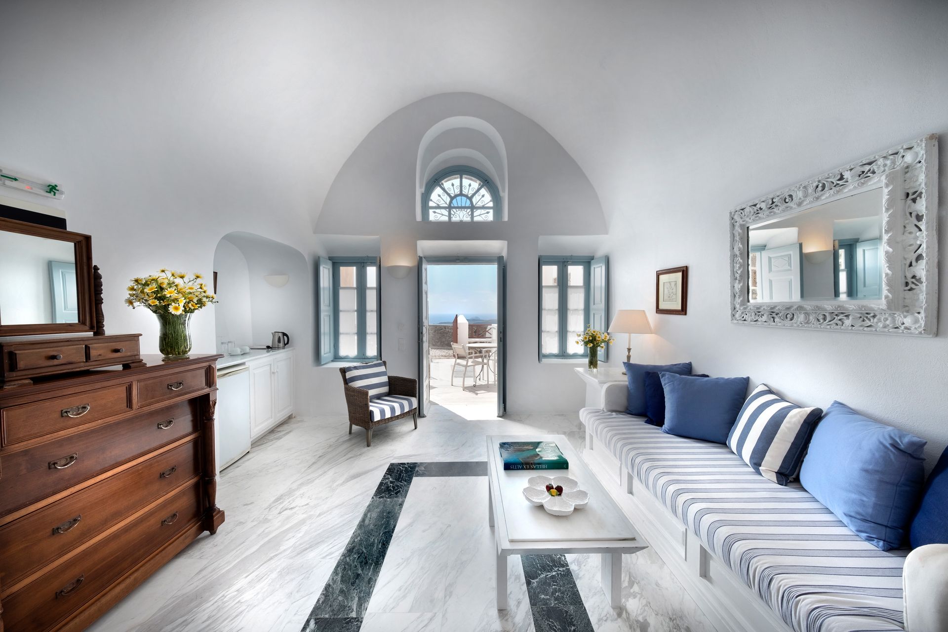 Authentic Santorinia Residence (Family)