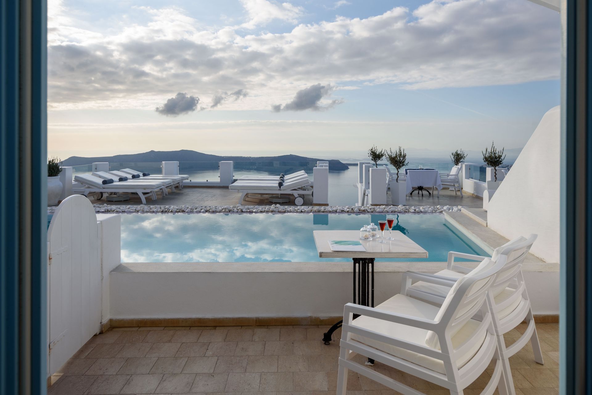 Felicity | Pool Access Suite