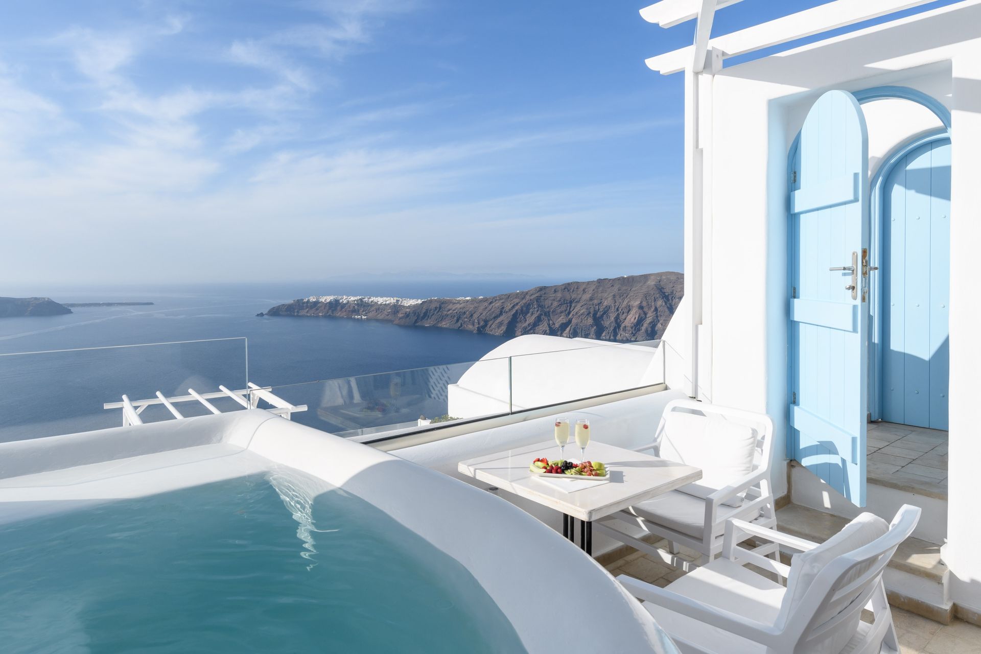 Charm | Outdoor Jacuzzi Suite