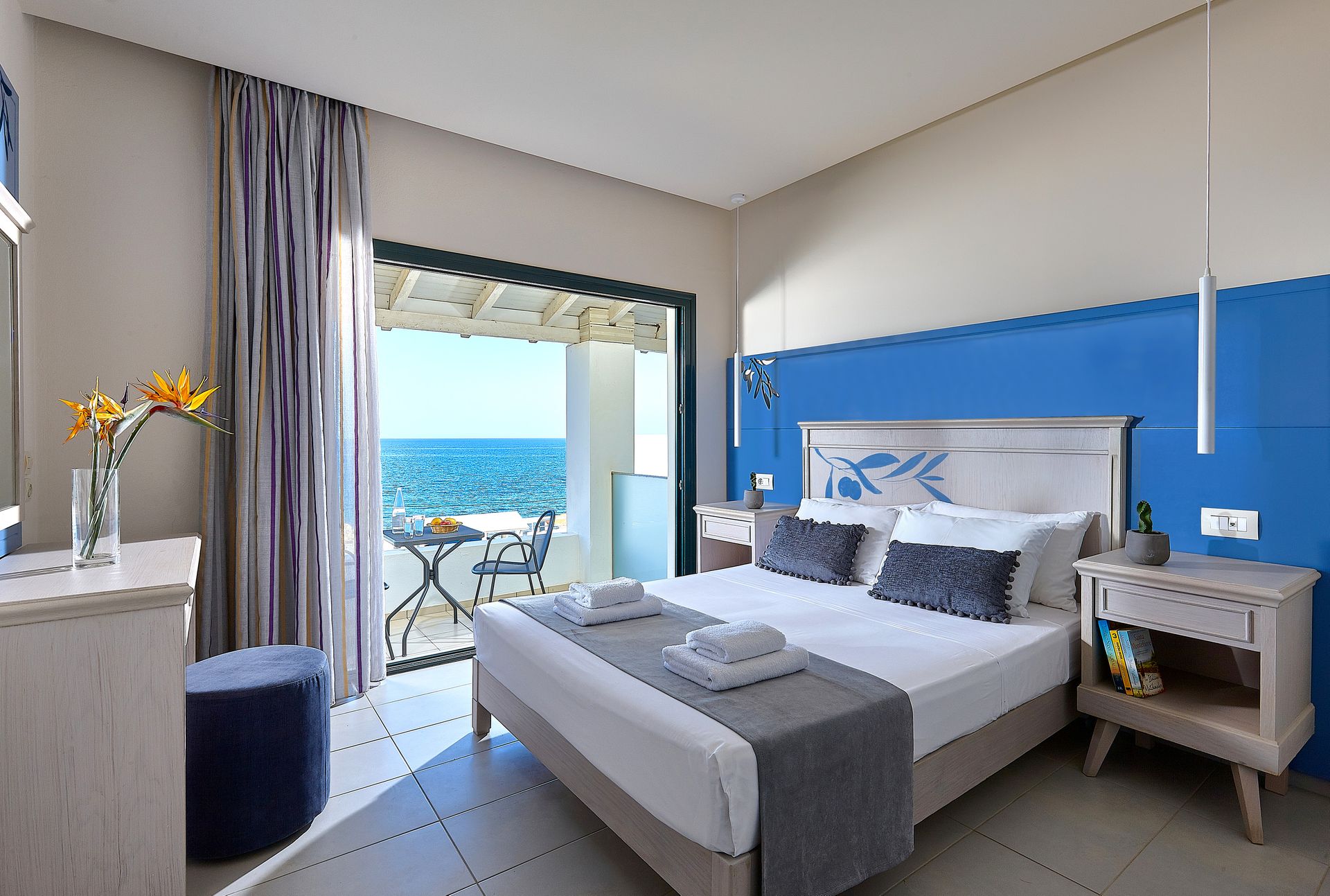 One Bedroom Suite Sea View