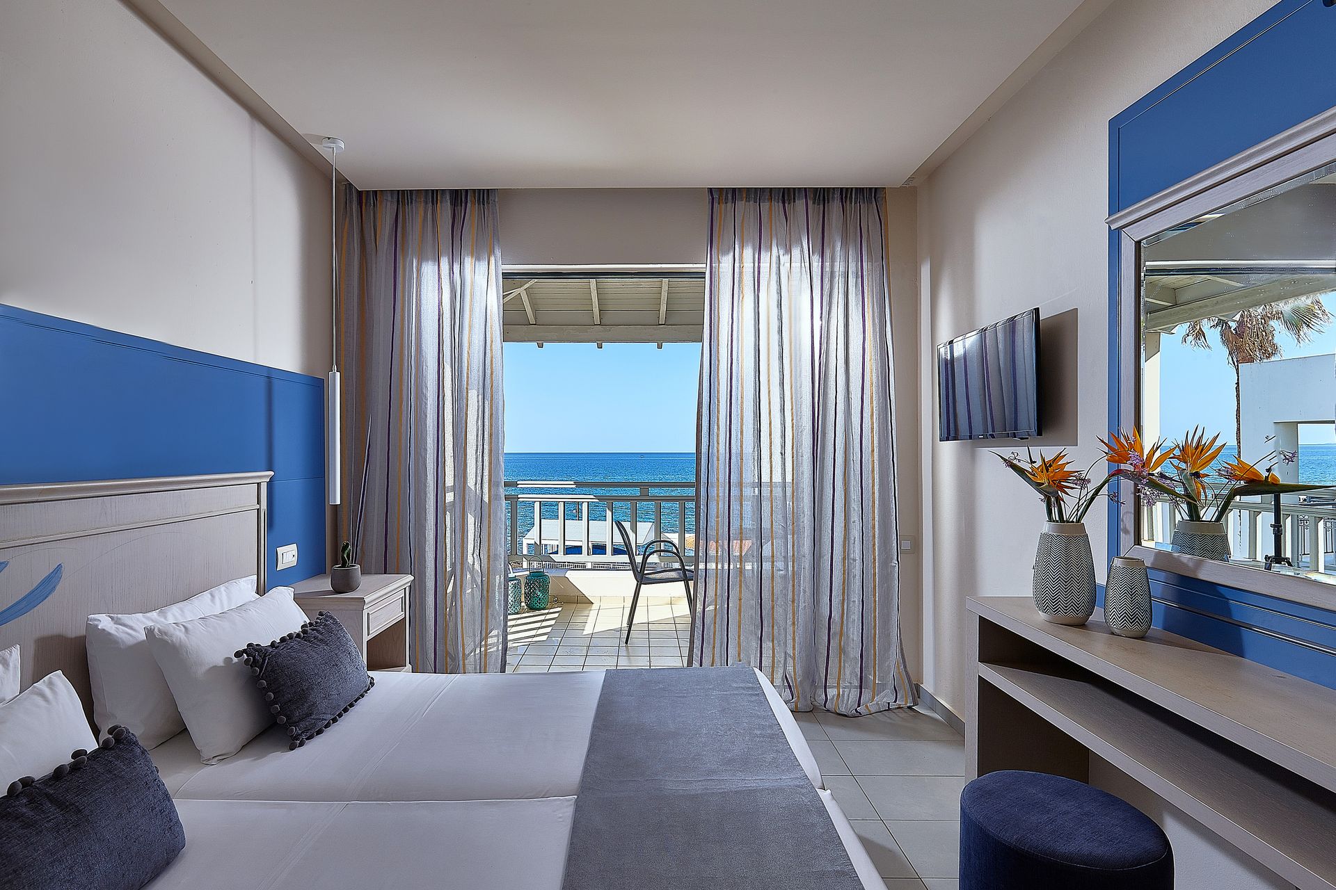Deluxe Room Open Air Jacuzzi Sea View
