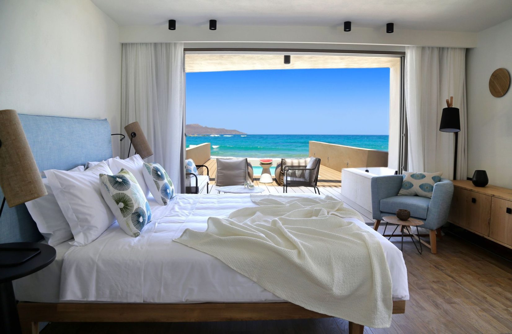 Pure Haven Sea Front with Private Pool