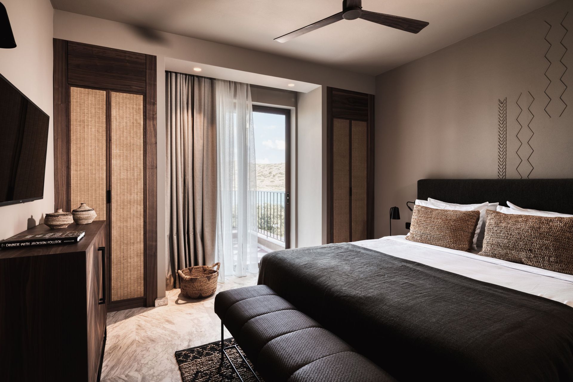 Family Suite Sea View with Outdoor Jacuzzi