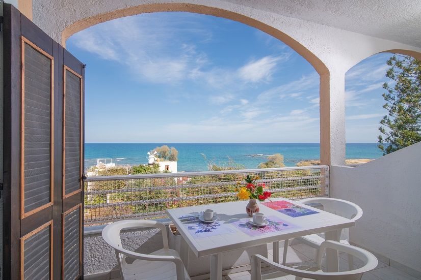 Family Apartment with Sea View