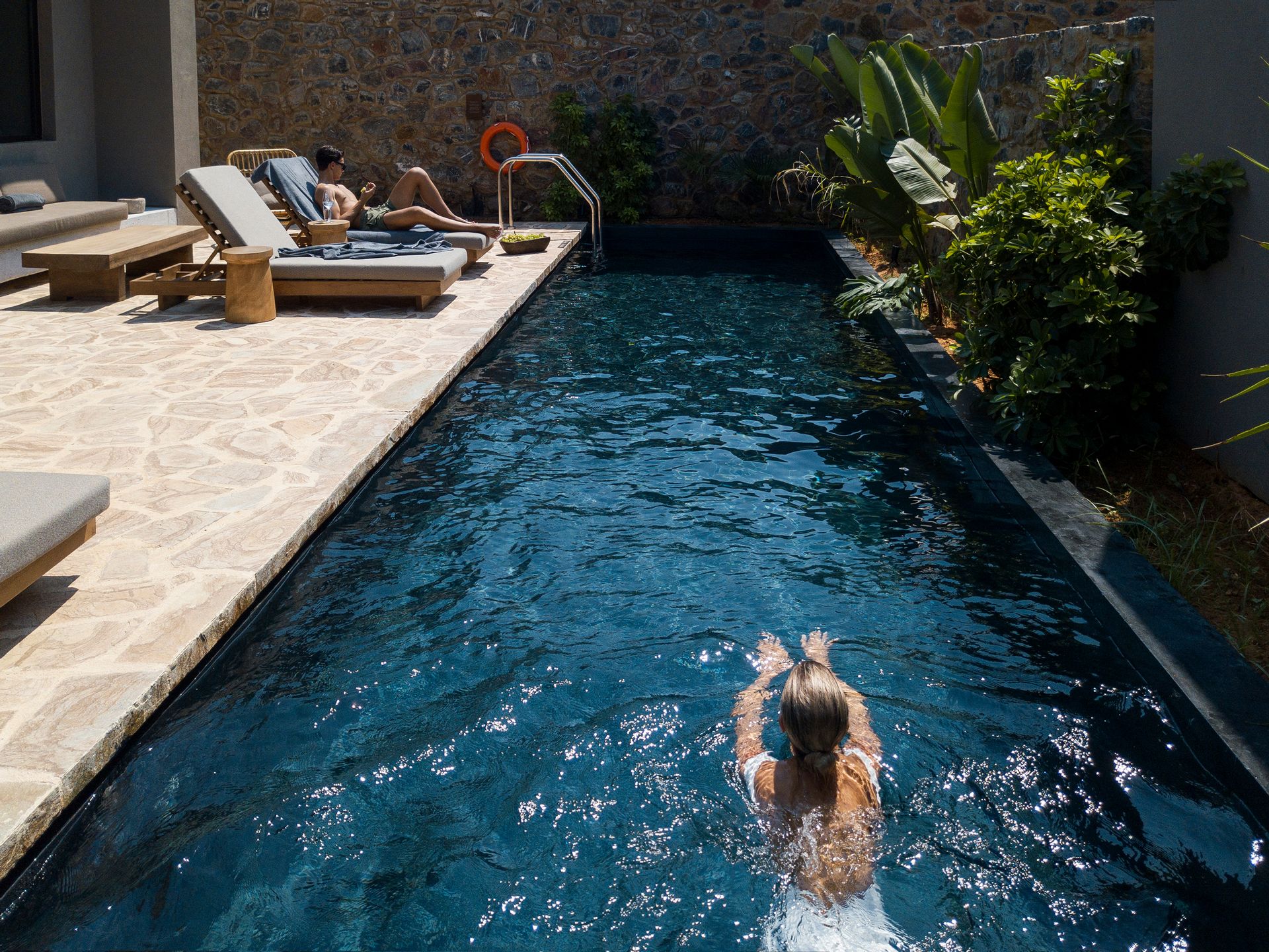 Tropical Open Plan Suite with Shared Pool