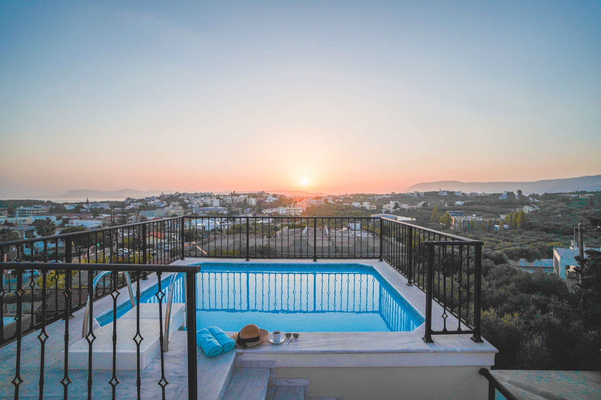 Luxury Maisonette with Private Pool