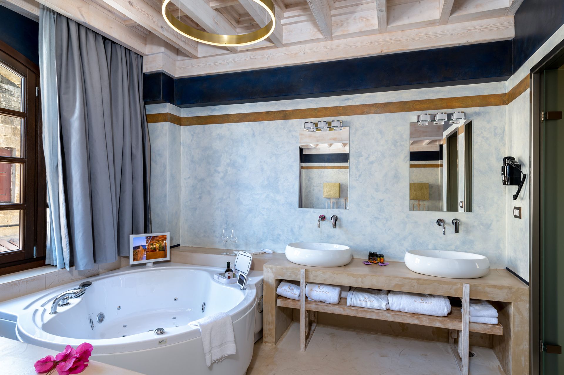 10GR Boutique Hotel & Wine Bar Rhodes - SUILIN - 9