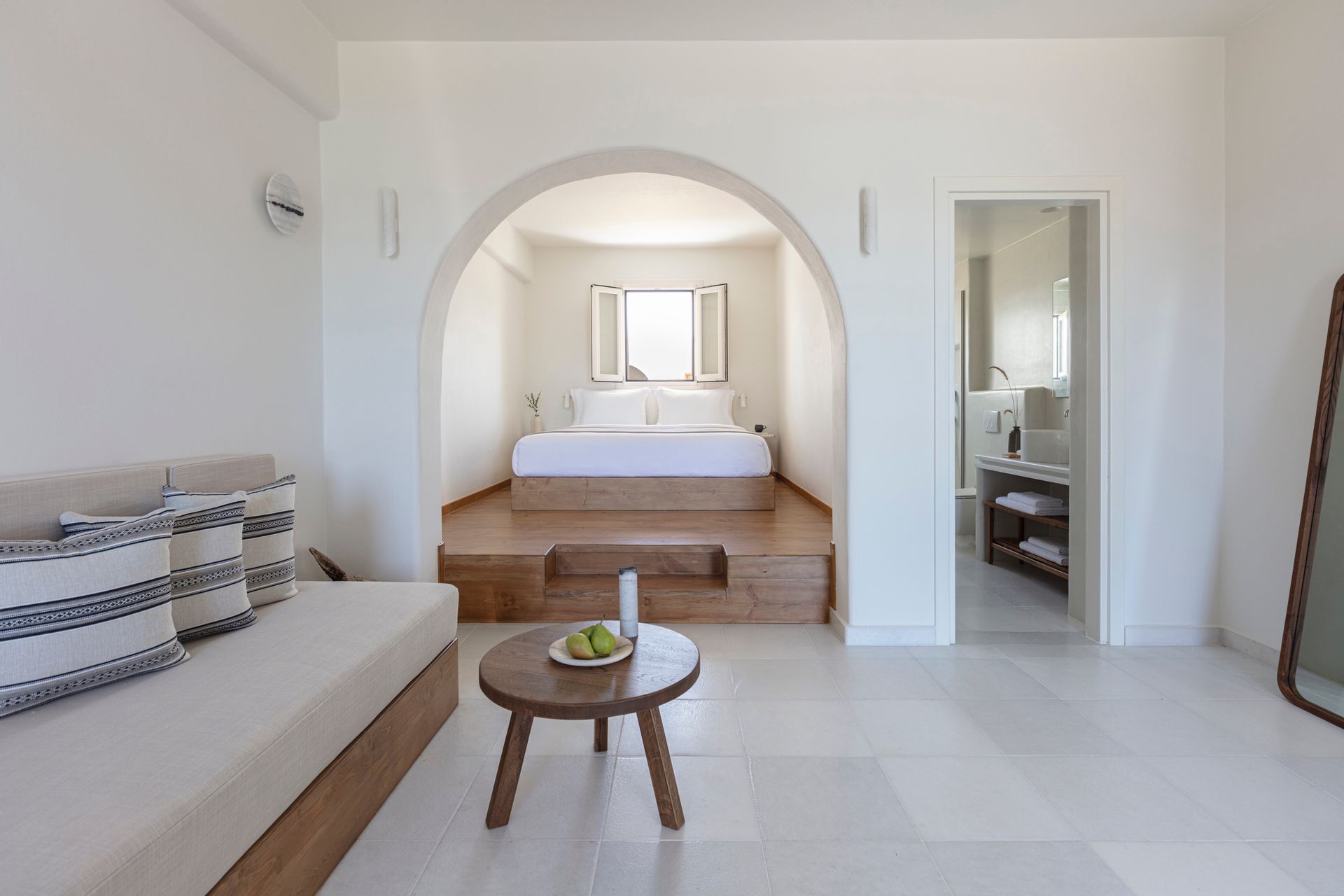 Comfort Partial Sea View Suite