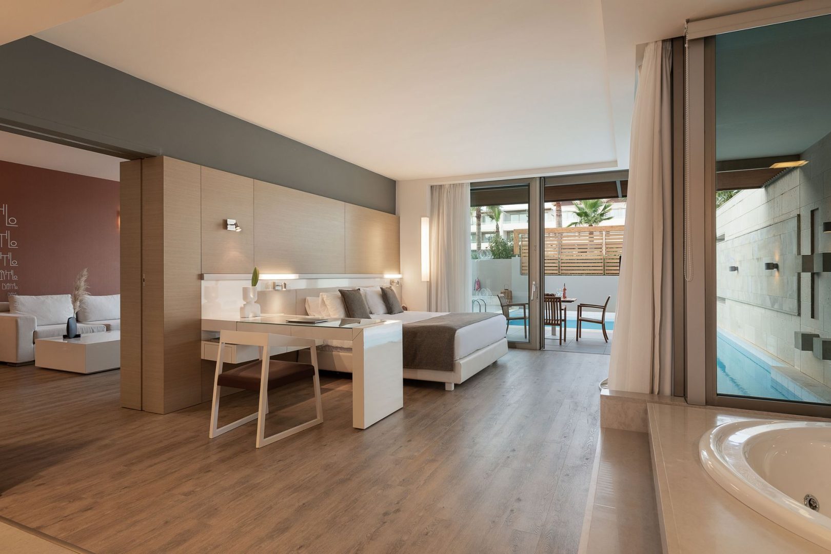 Executive Suite Private Pool