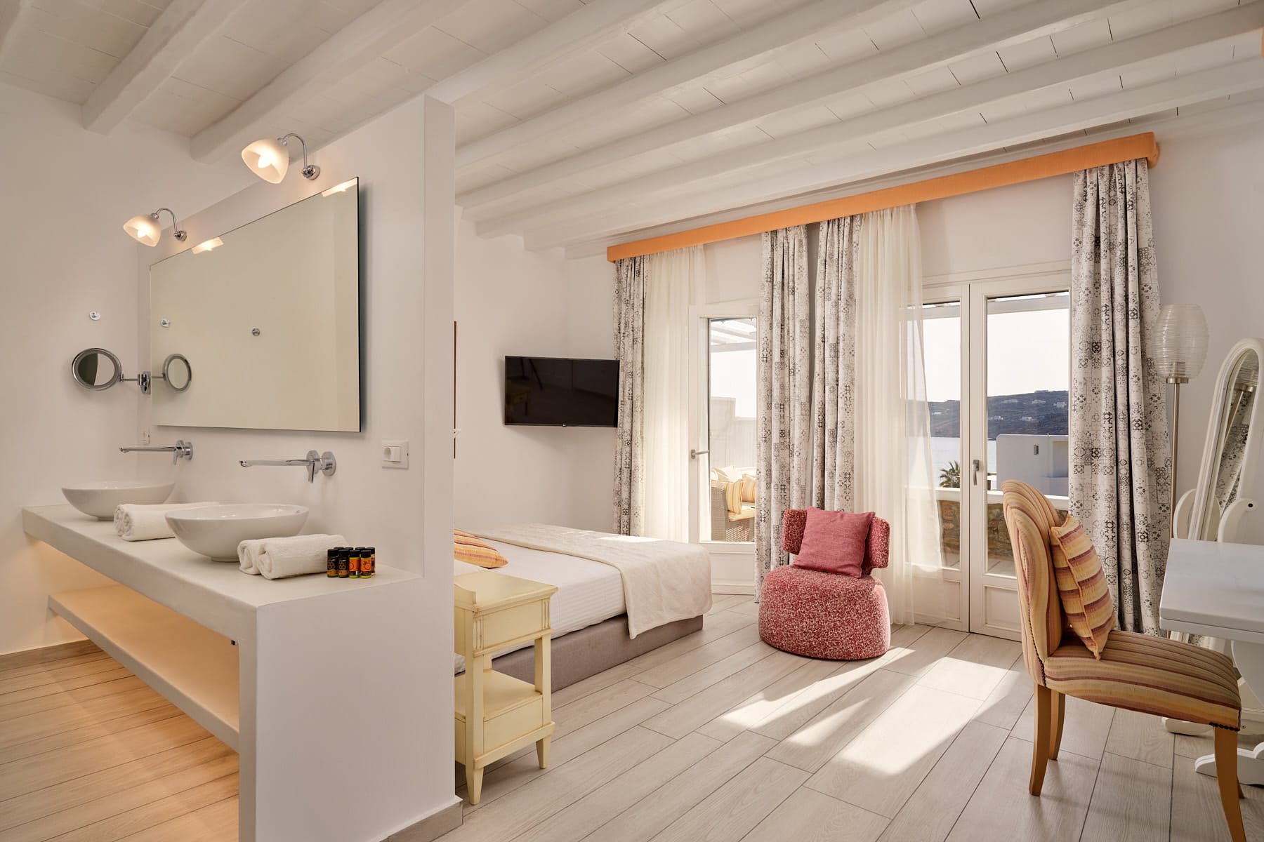 Superior Sea View Suite with Private Pool