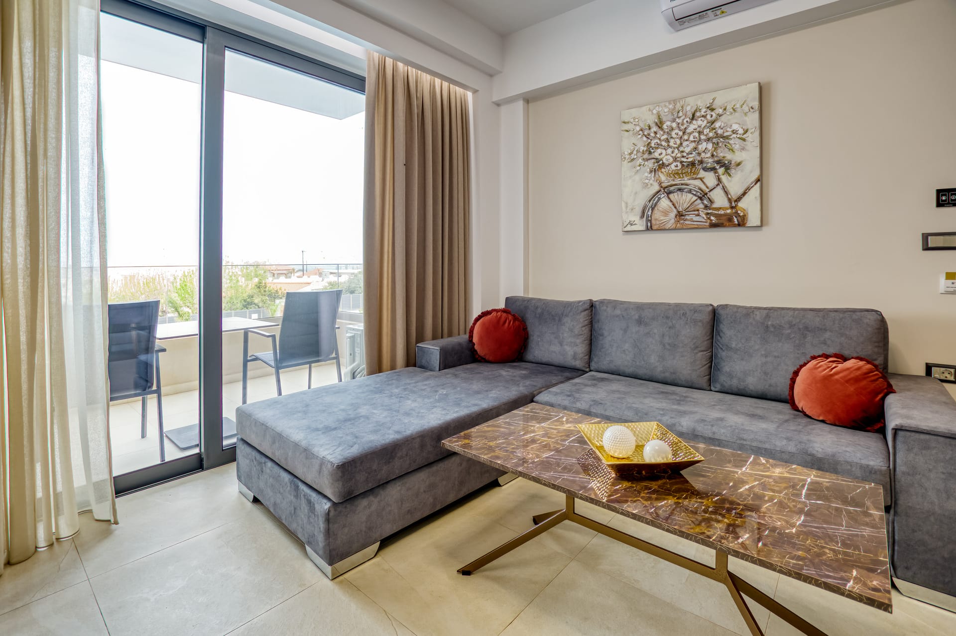 Sapphire Horizon Suites - ONEBED - 9