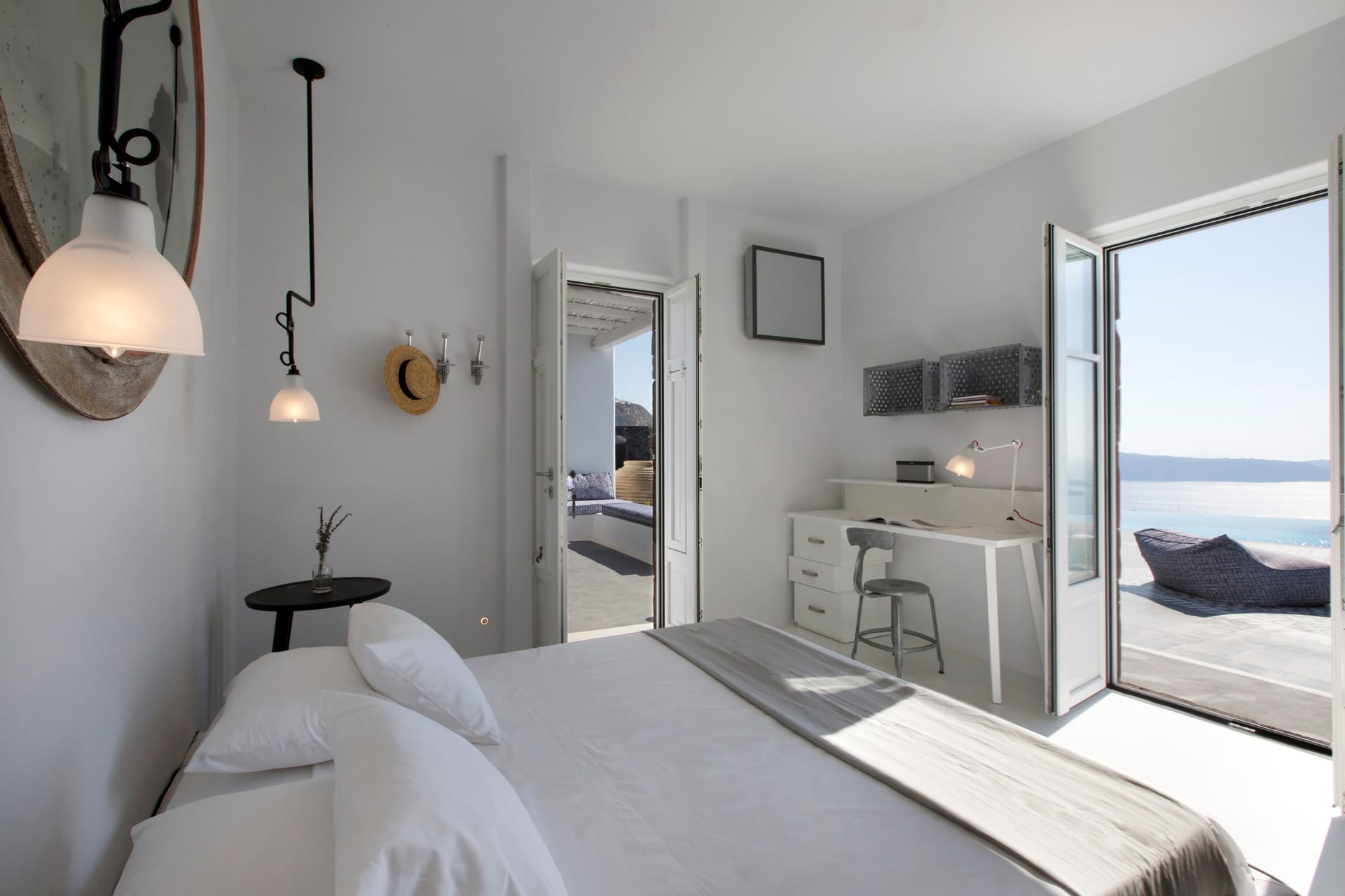 Split – Level Suite
