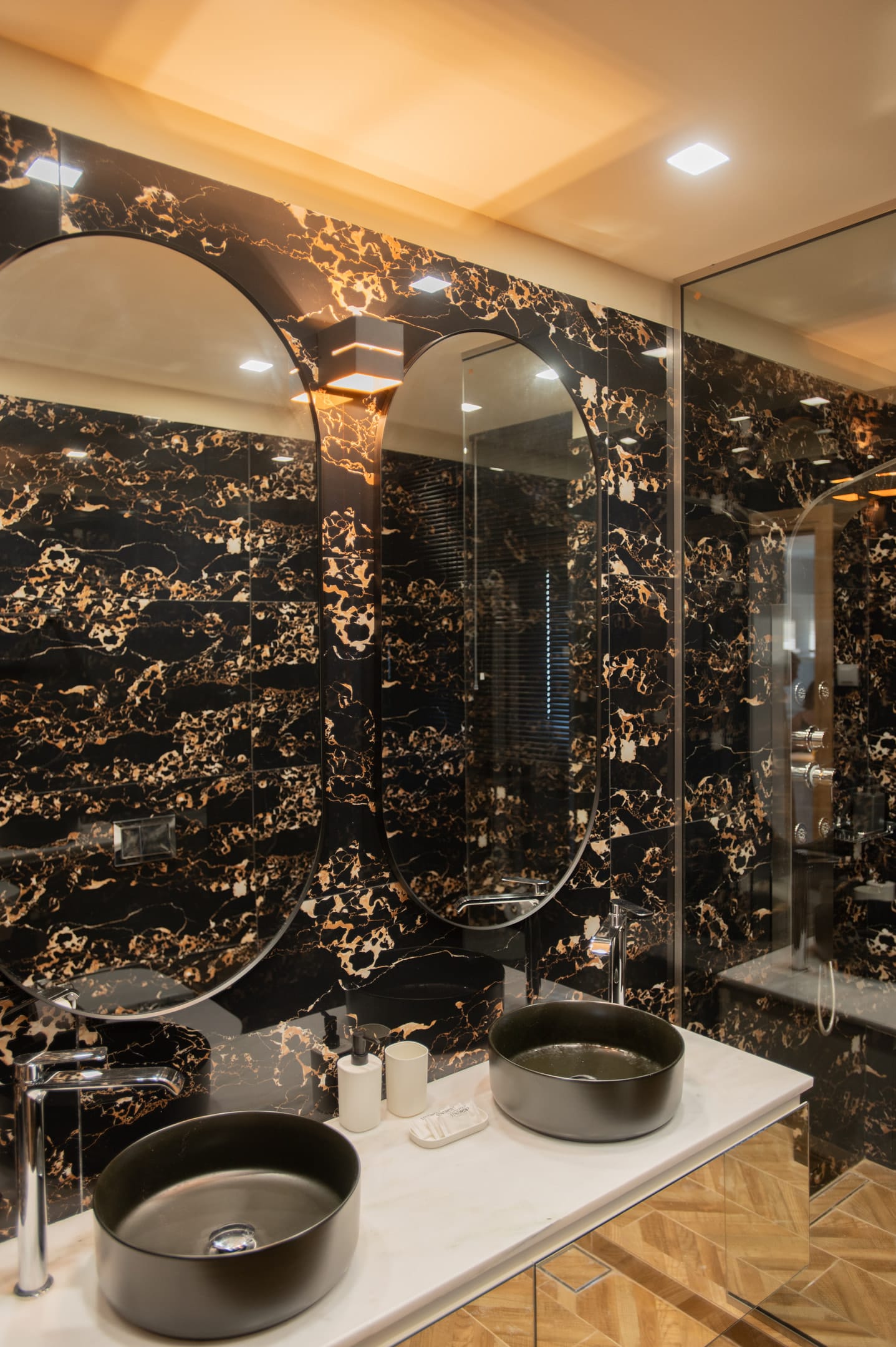 Marble Luxury Suites - SUPER - 6