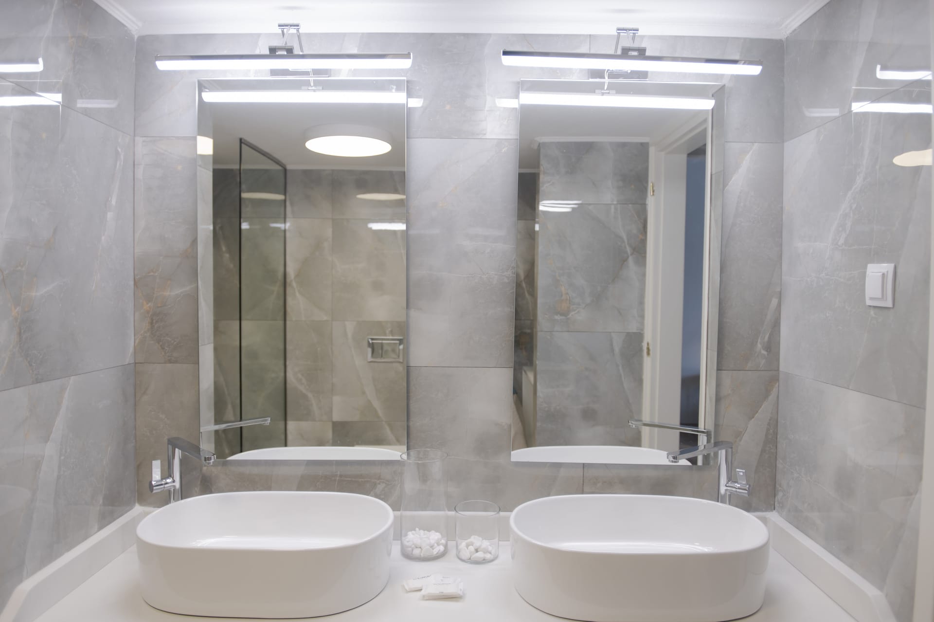 Marble Luxury Suites - 2BED - 4