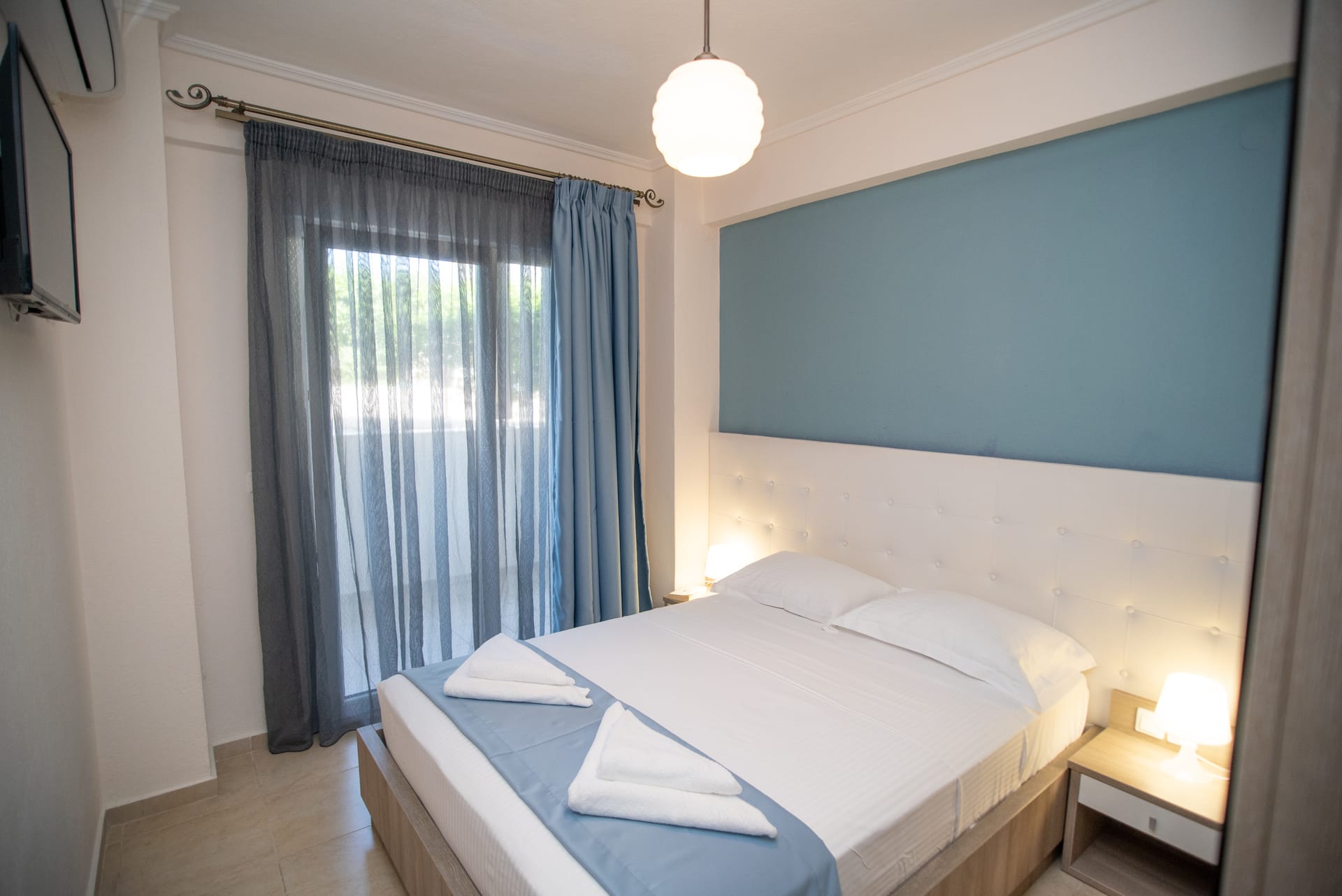 One Bedroom Apartment
