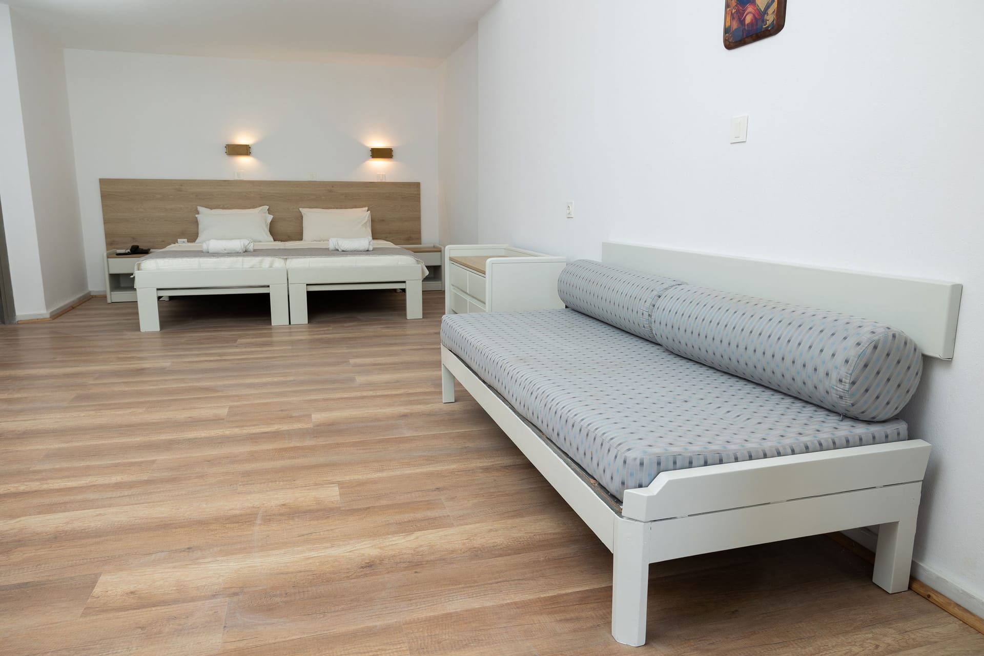 Interconnecting Room