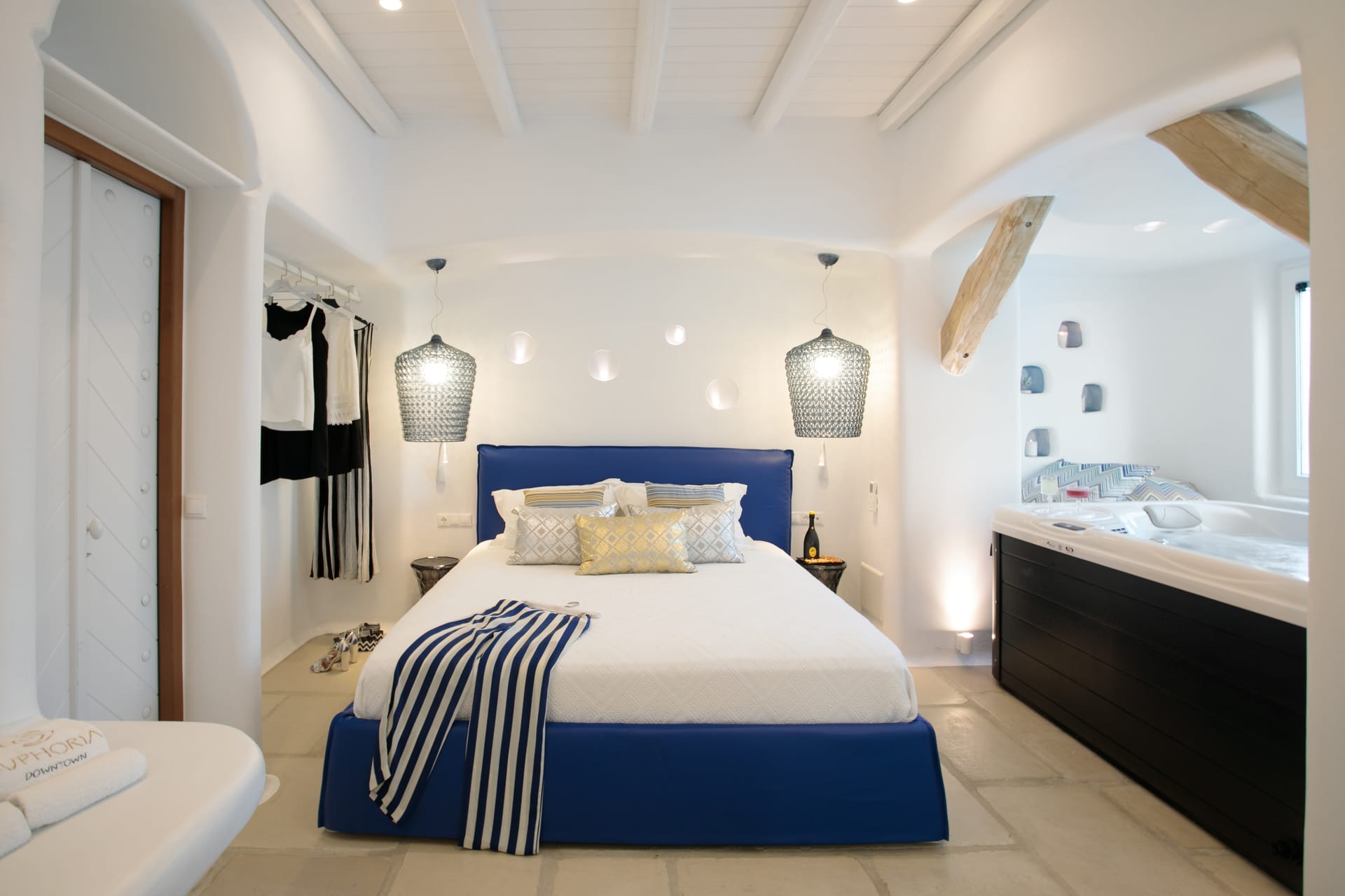 Superior Suite with hot-tub
