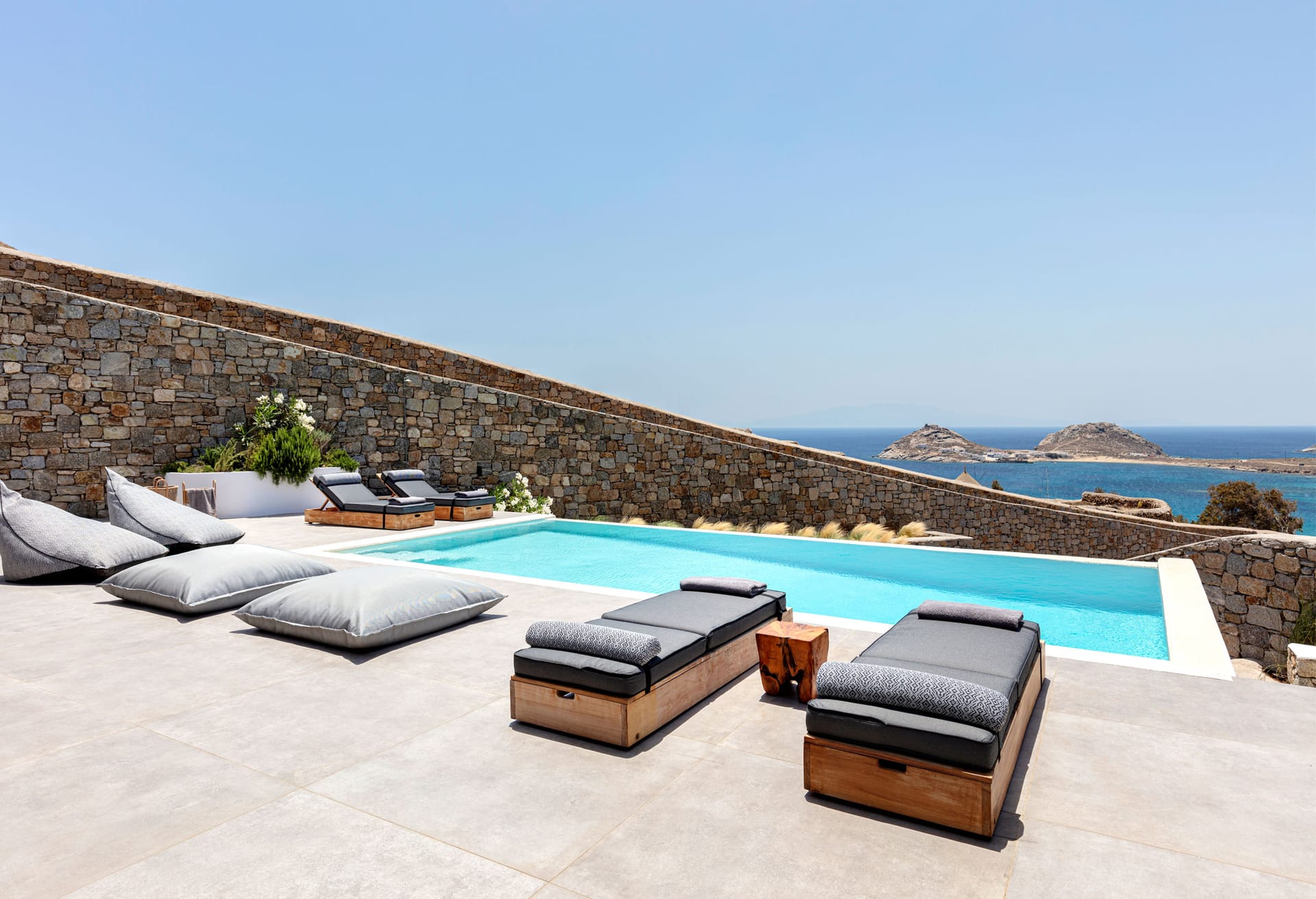 Villa Caprice 2