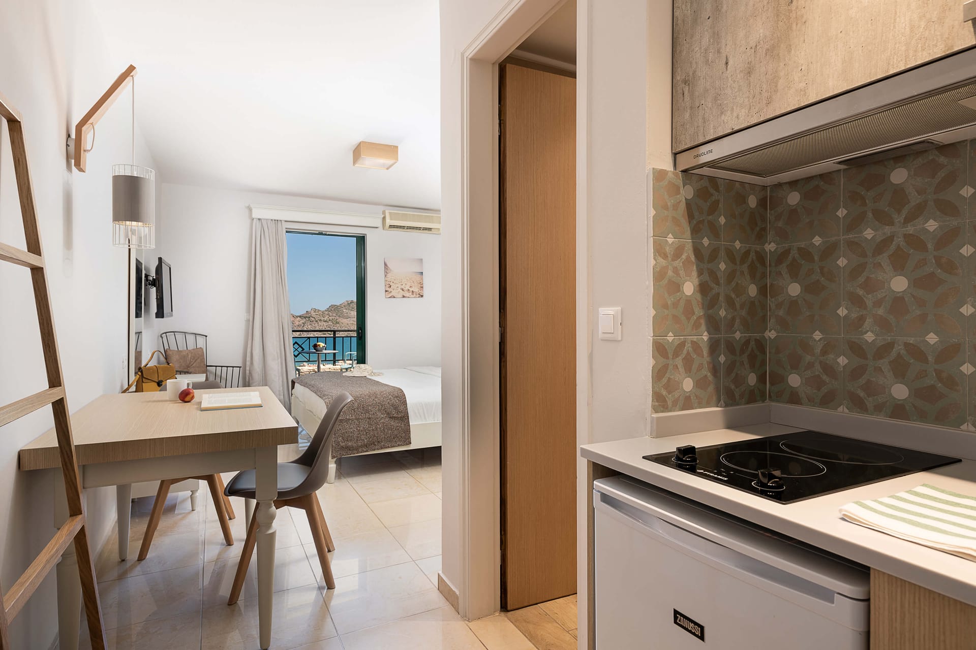 Caldera Village - ST11 - 2