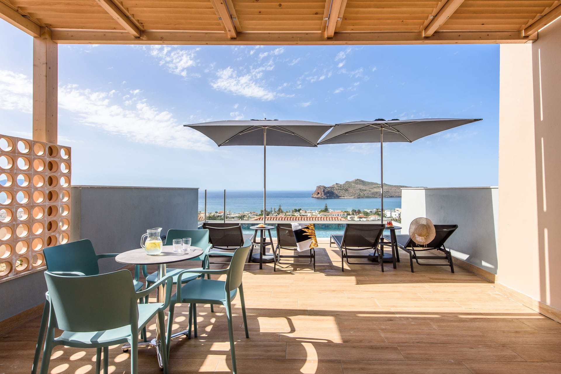 One Bedroom Apartment Private Pool Sea View