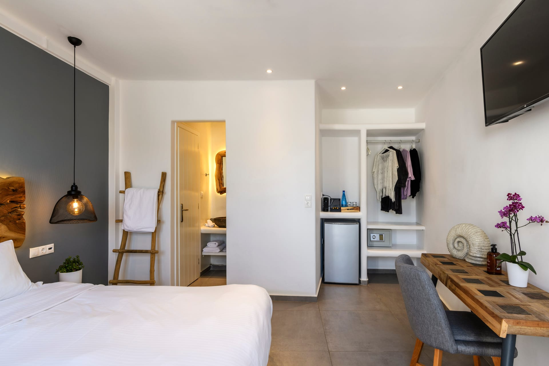 Cute Cocoon Room