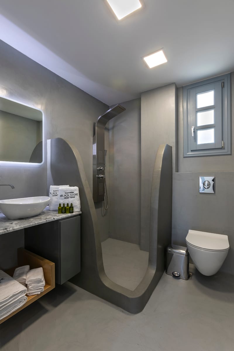 Blackstone Luxury Suites - DELUXE - 6