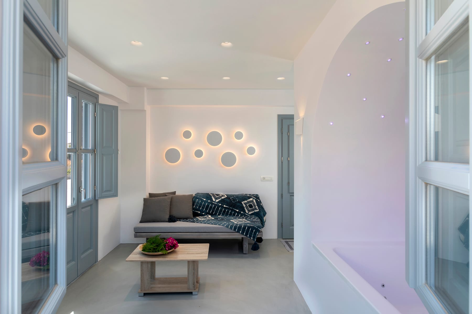 Blackstone Luxury Suites - DELUXE - 13