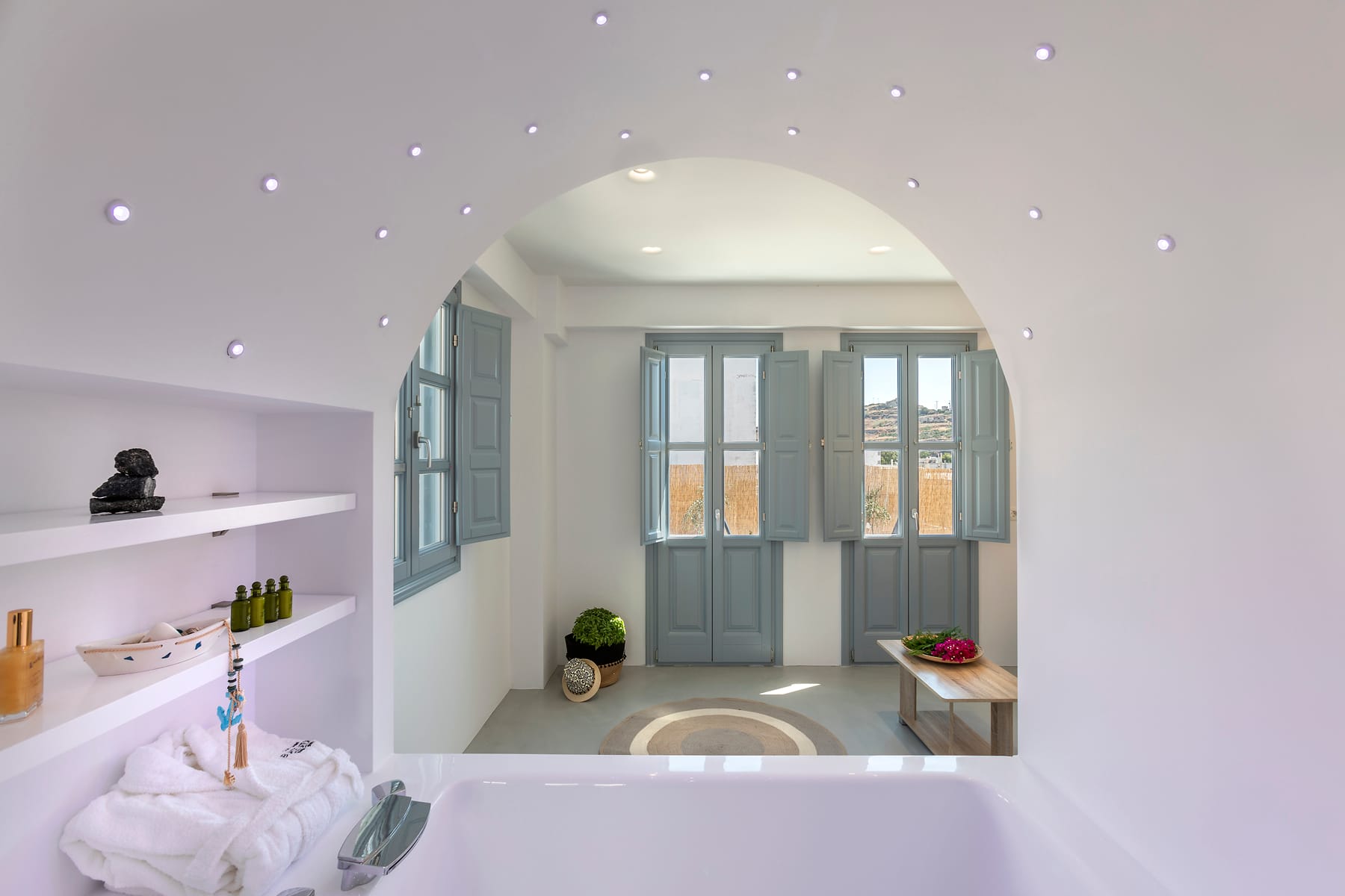 Blackstone Luxury Suites - DELUXE - 15
