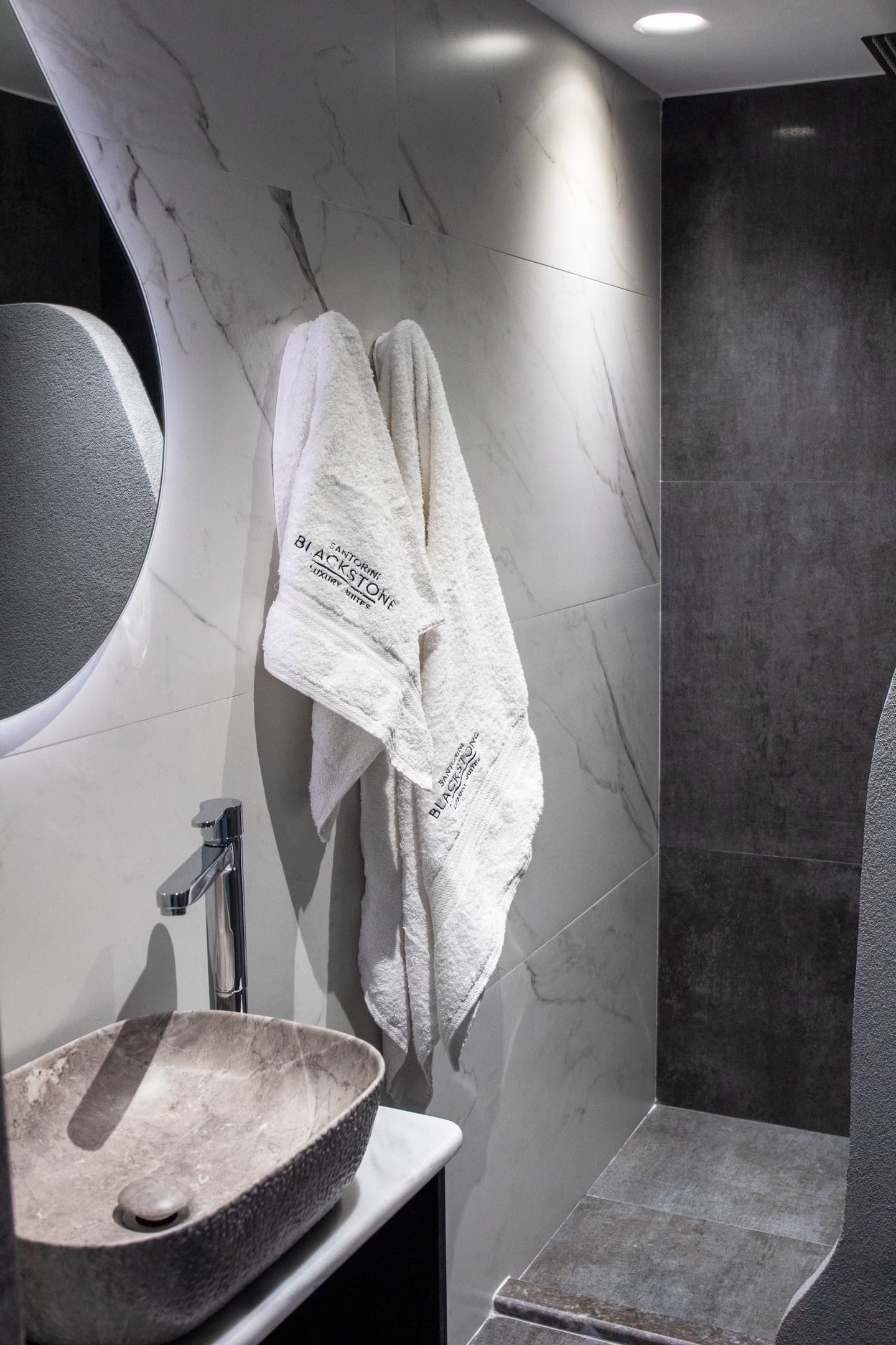Blackstone Luxury Suites - SUPER - 10