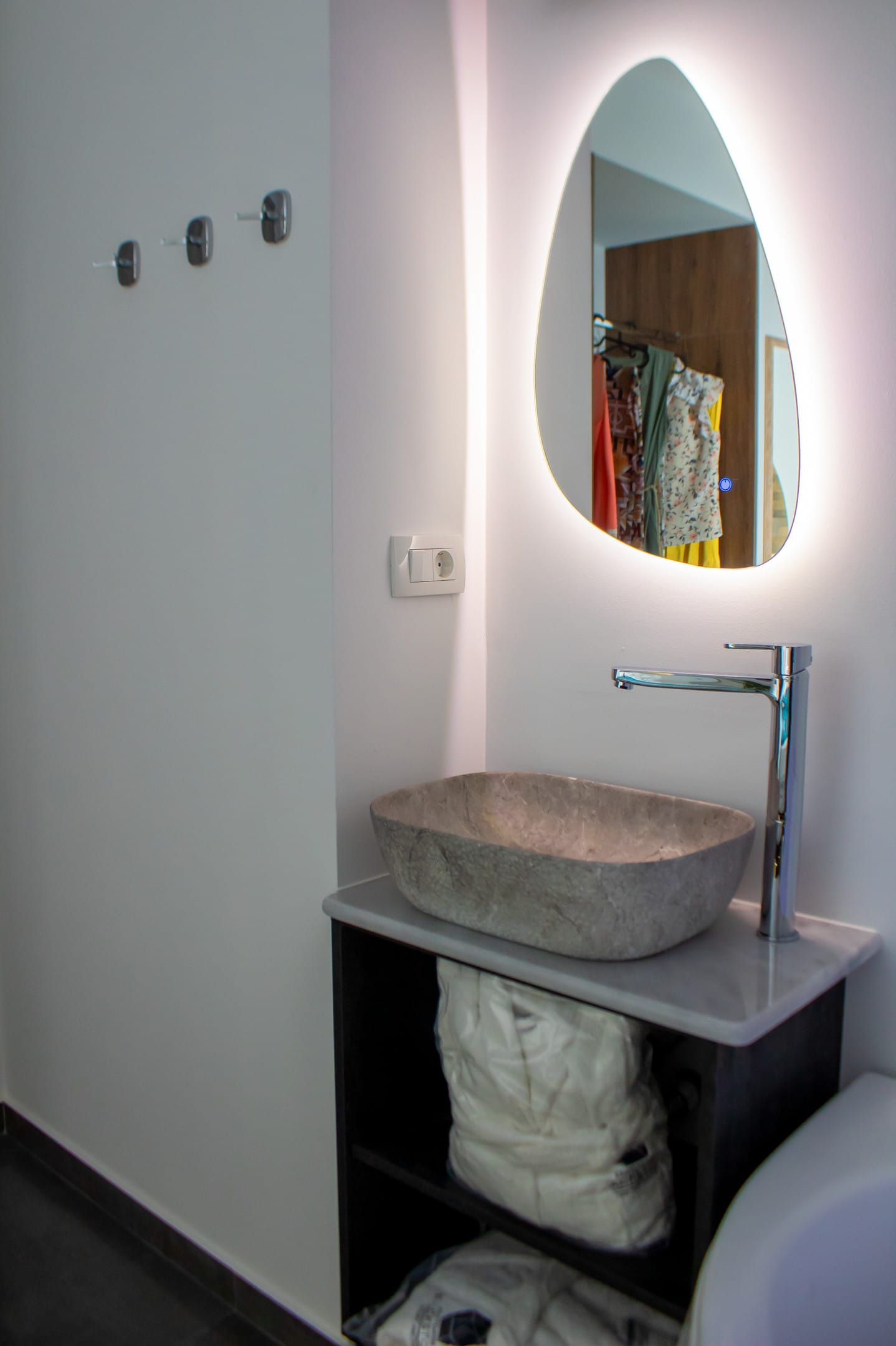 Blackstone Luxury Suites - SUPER - 13