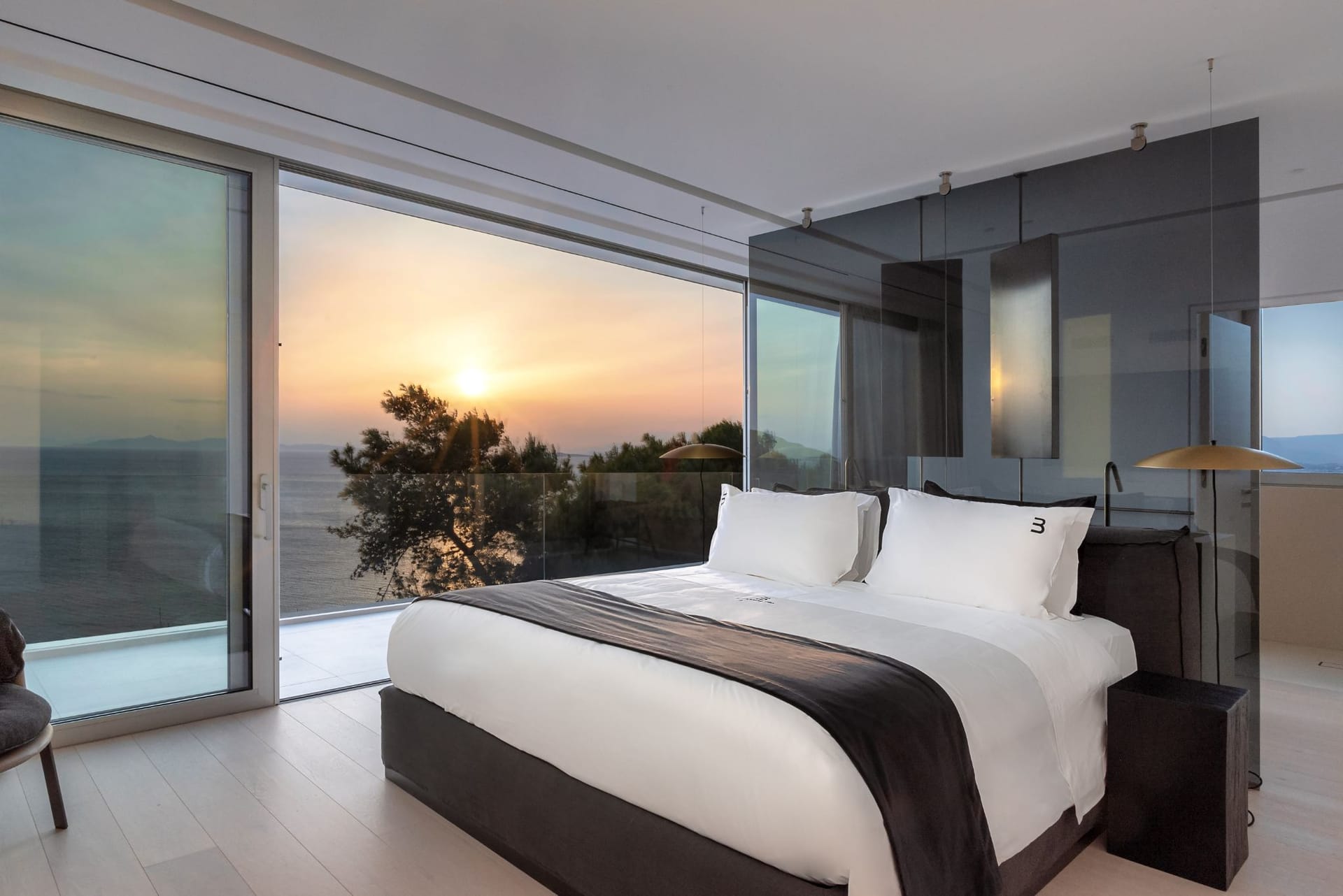 Black Stone Villa | Platonos 12 | Mavro Lithari