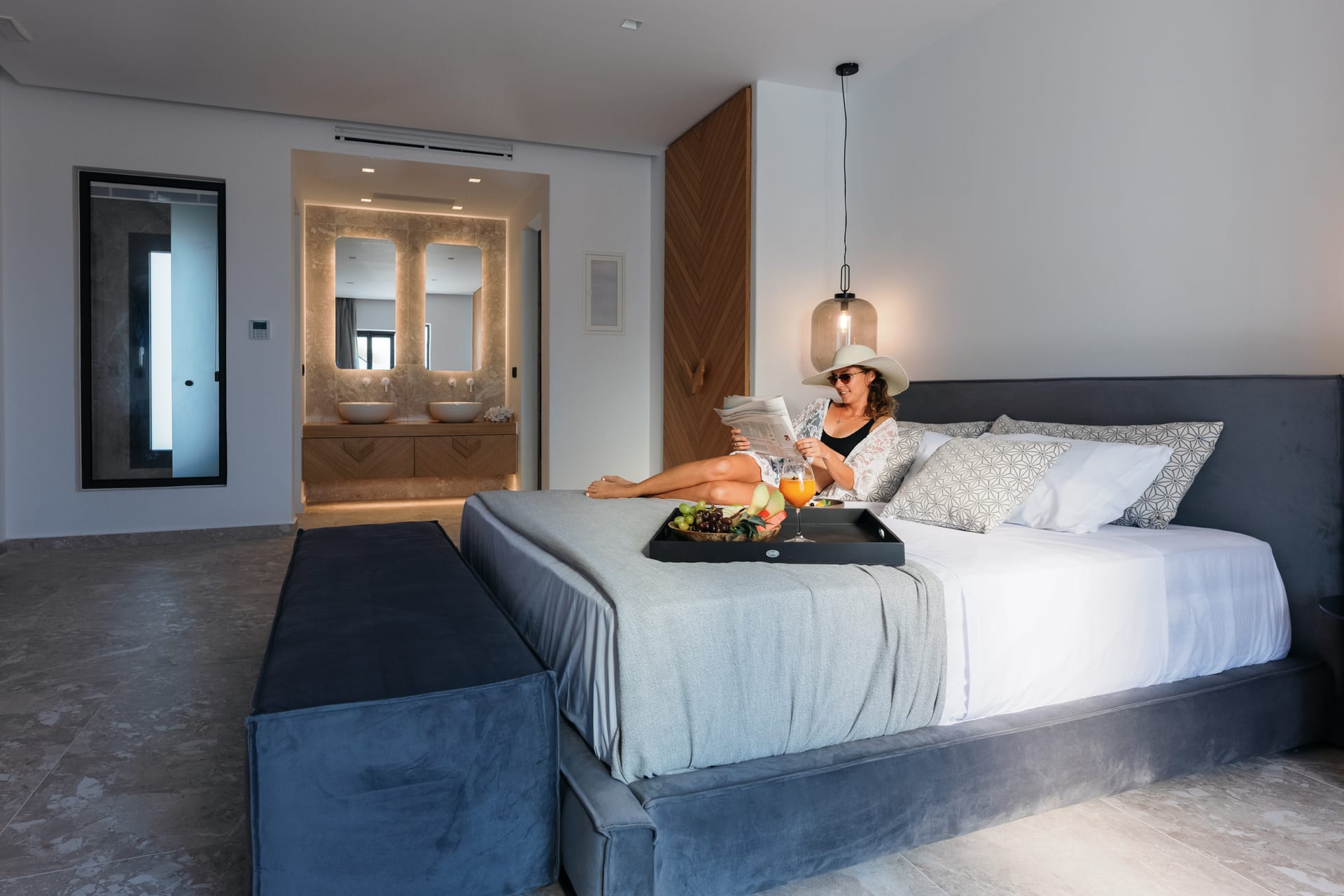 Milestones Naxos - SVSUIT - 5