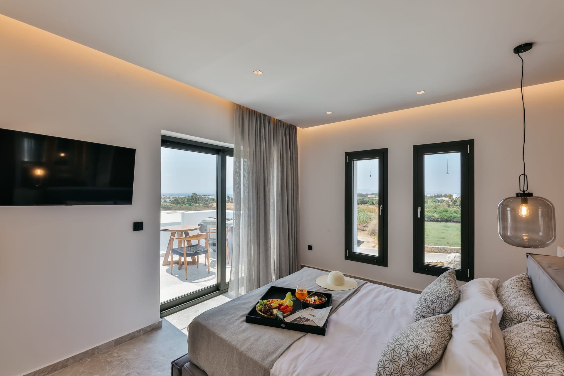 Milestones Naxos - SVSUIT - 12