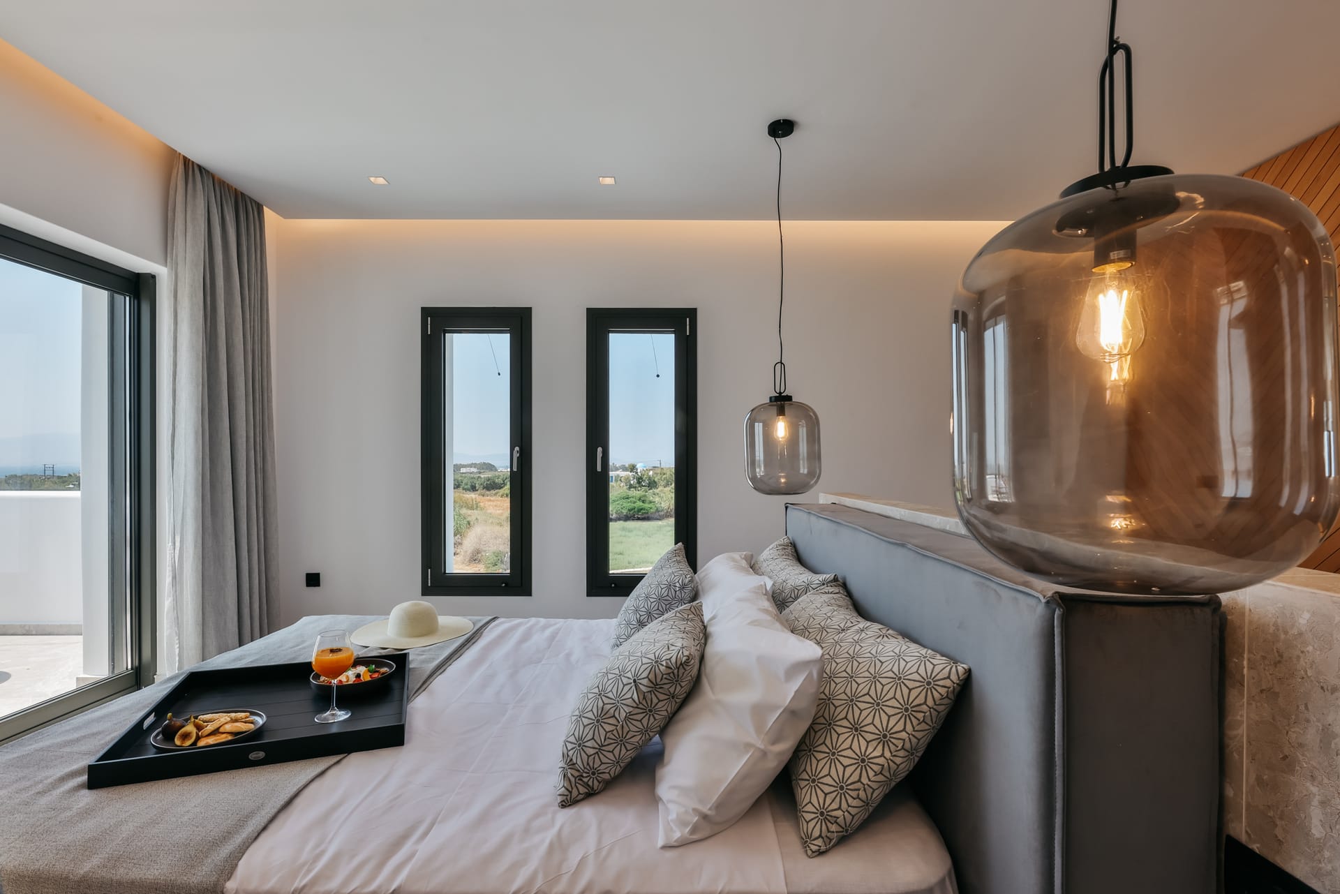 Milestones Naxos - SVSUIT - 13