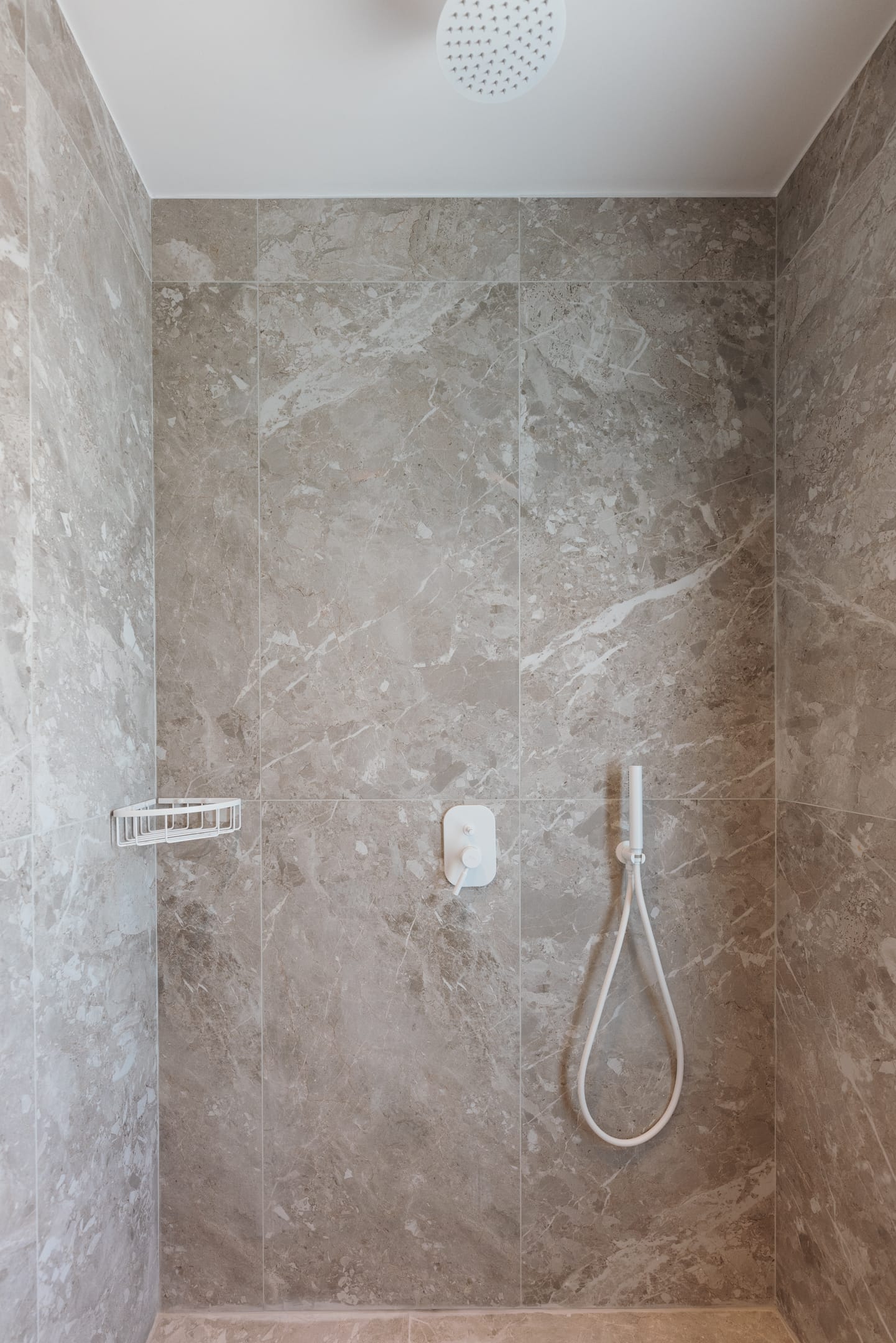 Milestones Naxos - SVSUIT - 22
