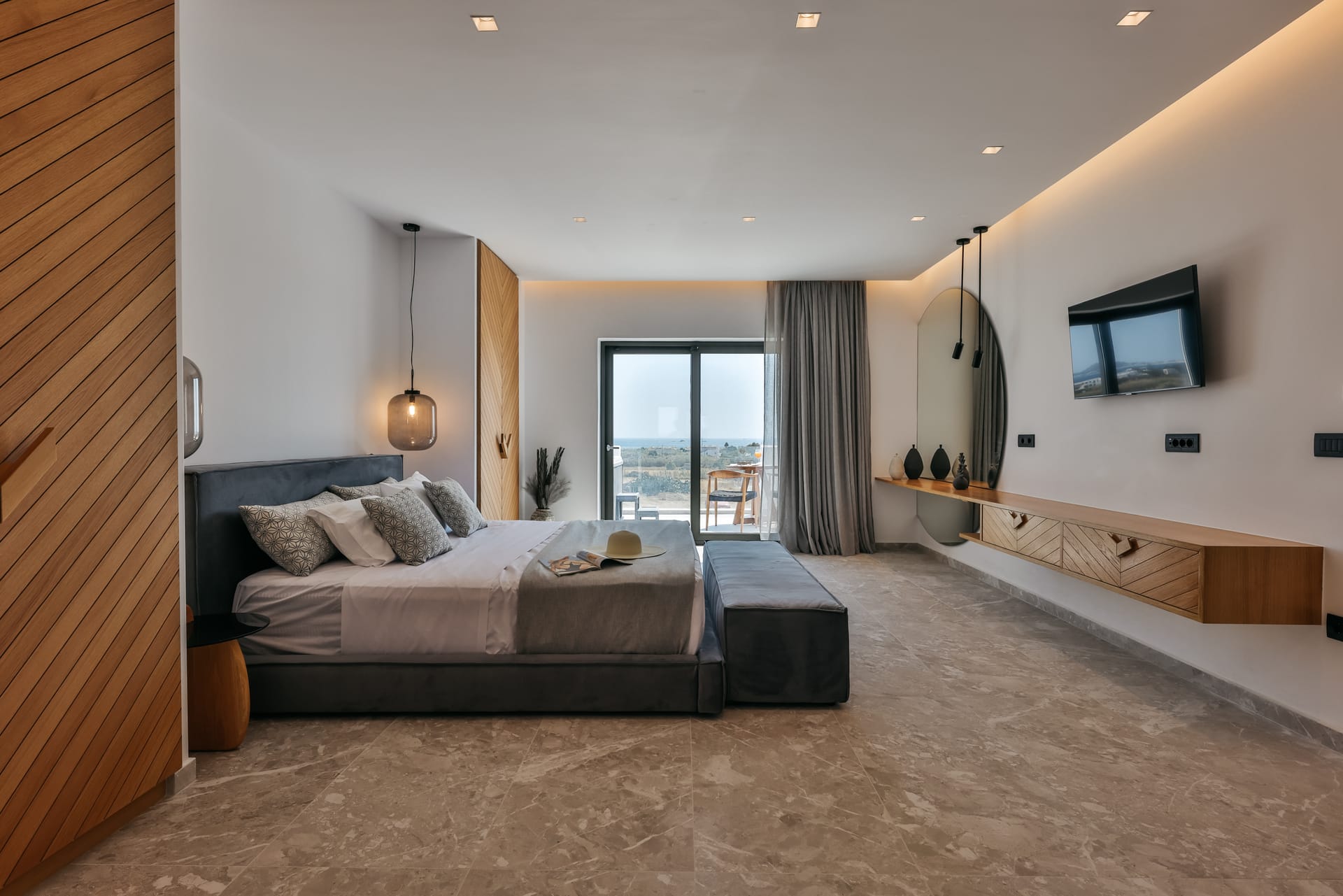 Milestones Naxos - SVSUIT - 25