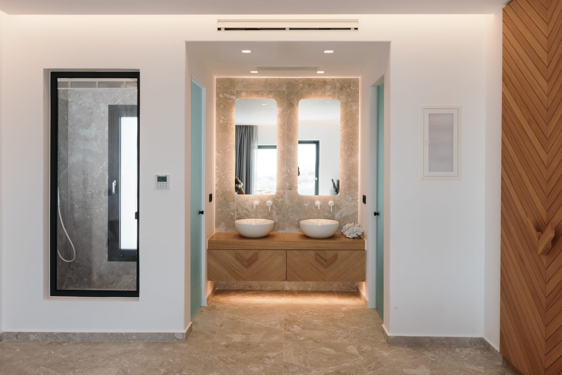 Milestones Naxos - SVSUIT - 28