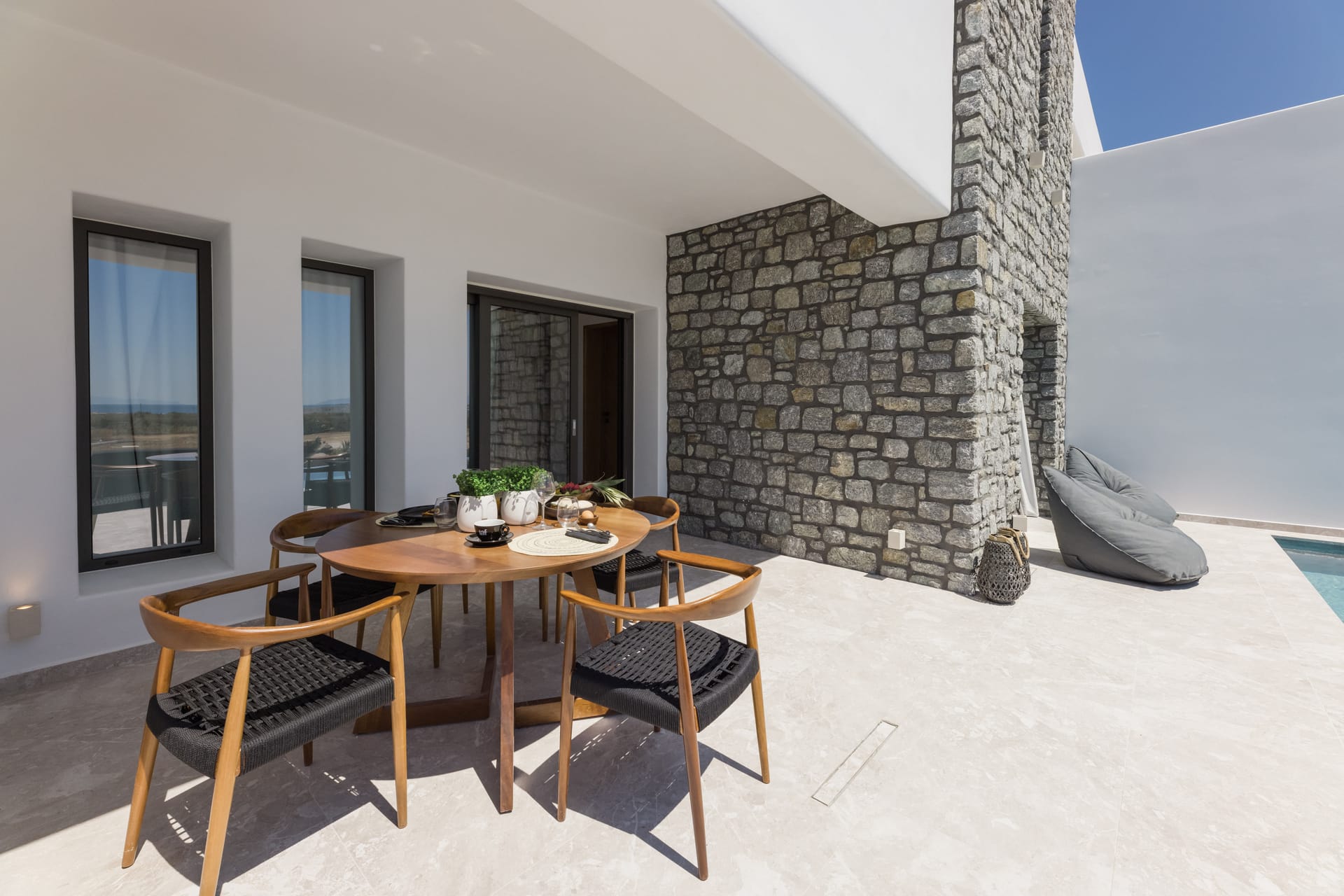 Milestones Naxos - GRANDE - 19
