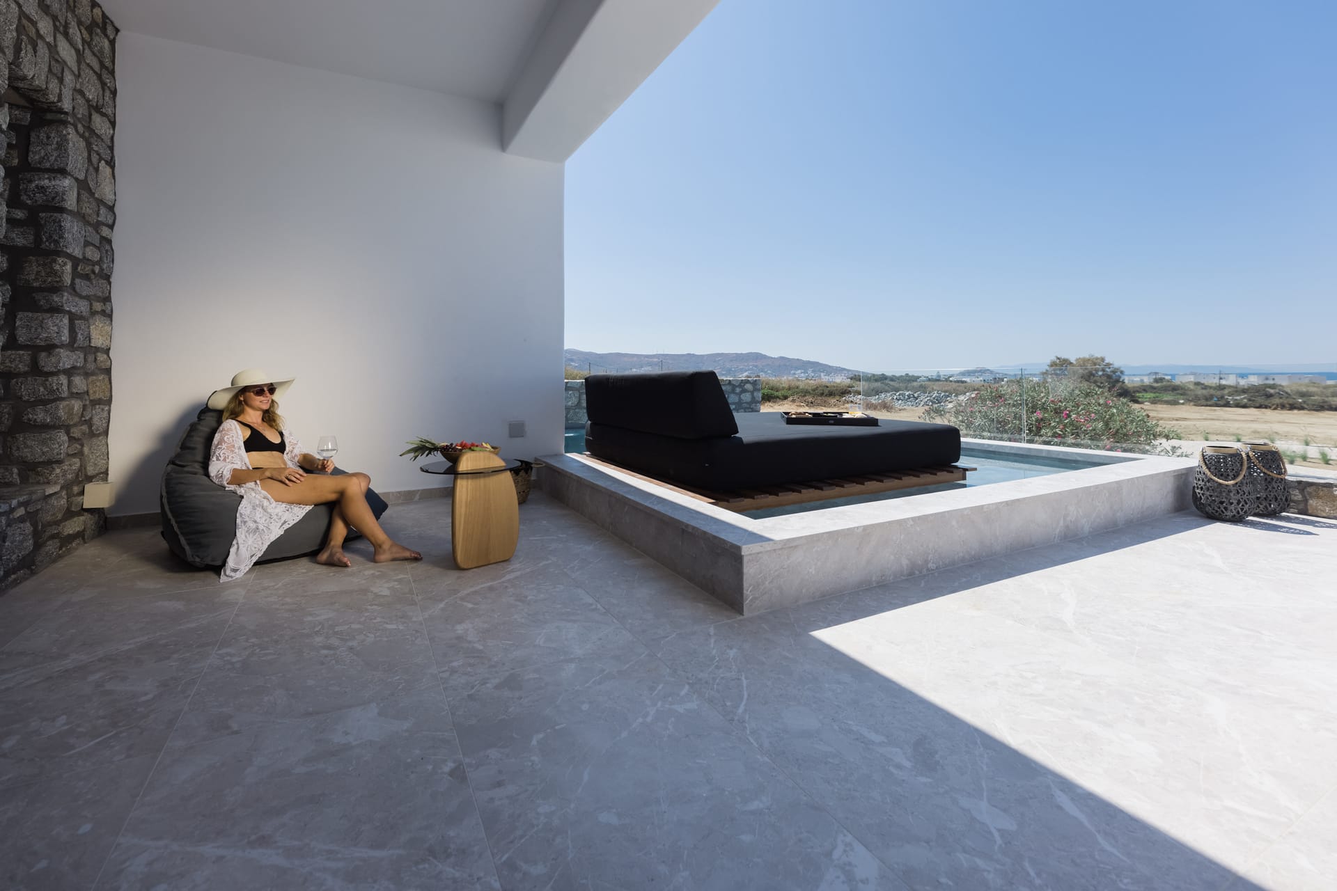 Milestones Naxos - TWOBDR - 10