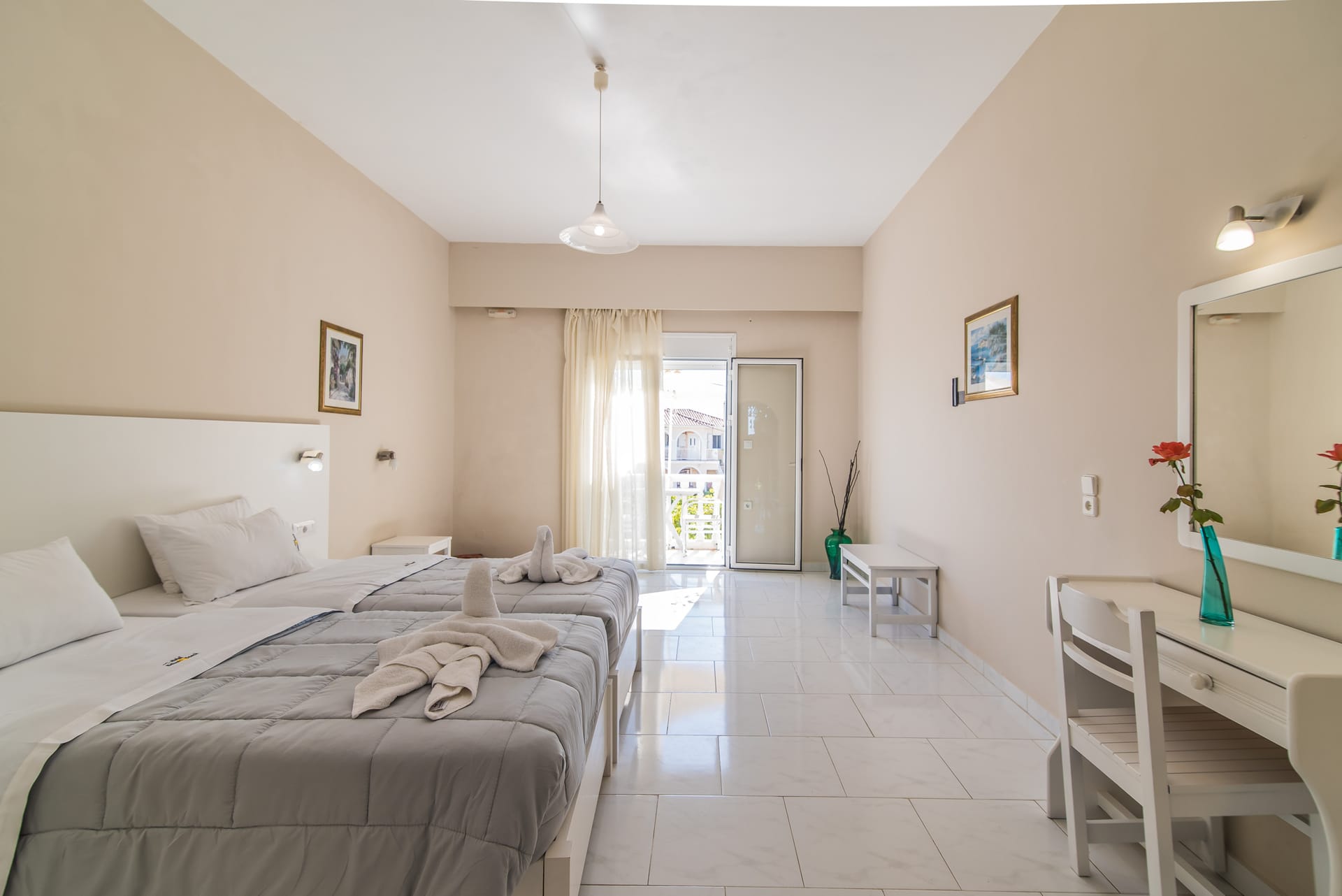 Standard Room with Garden View