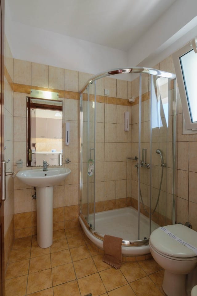 Belussi Beach Hotel & Suites - 1BED - 6
